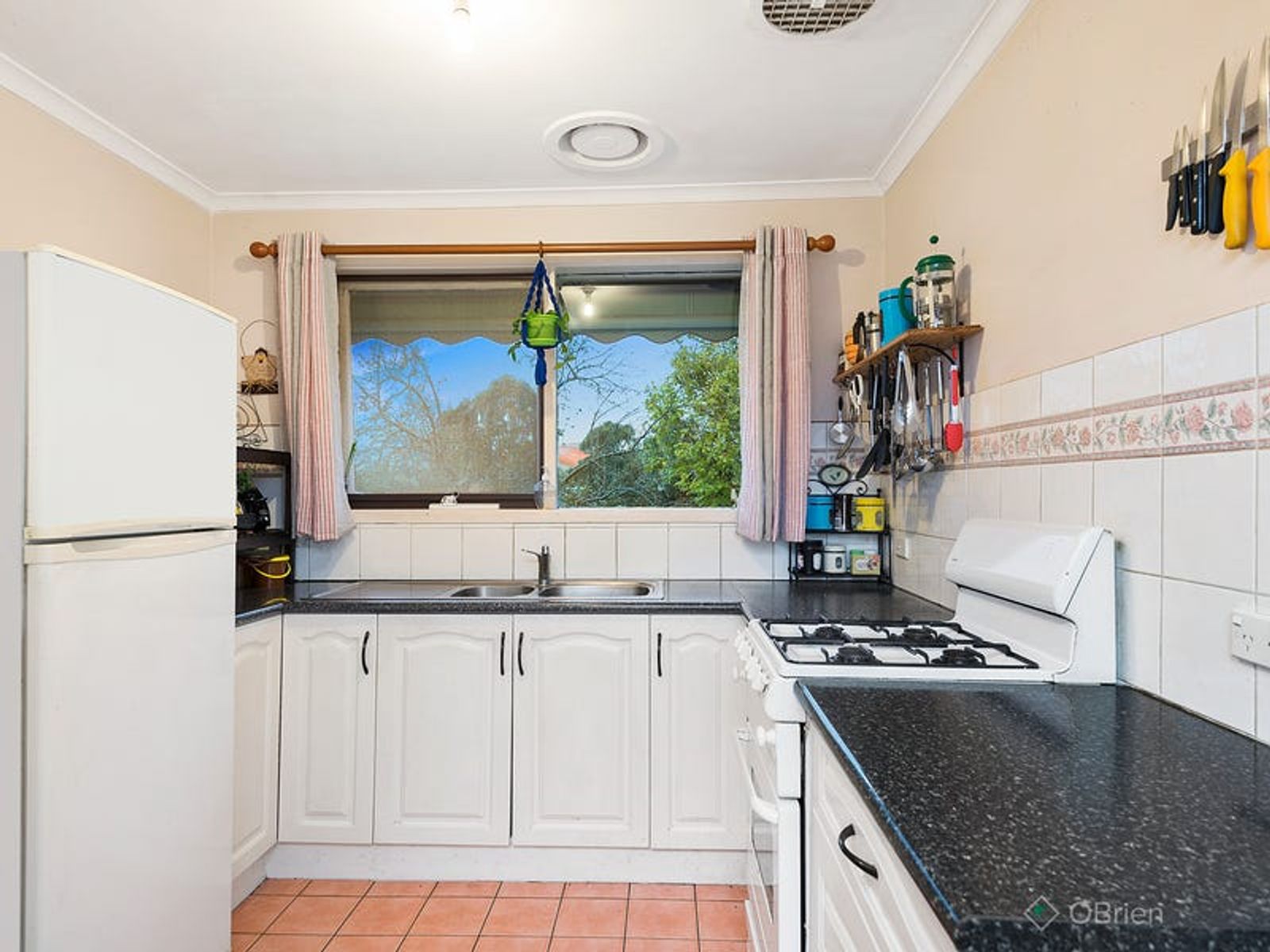 8 Aaran Close, Endeavour Hills, VIC 3802, Endeavour Hills - Thumbnail 5