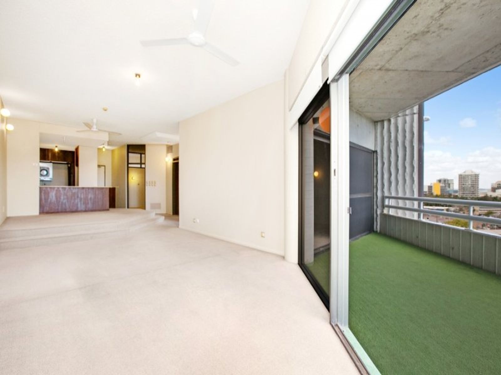 49/1 Buffalo Court, Darwin City NT 0800, Darwin City - Thumbnail 2