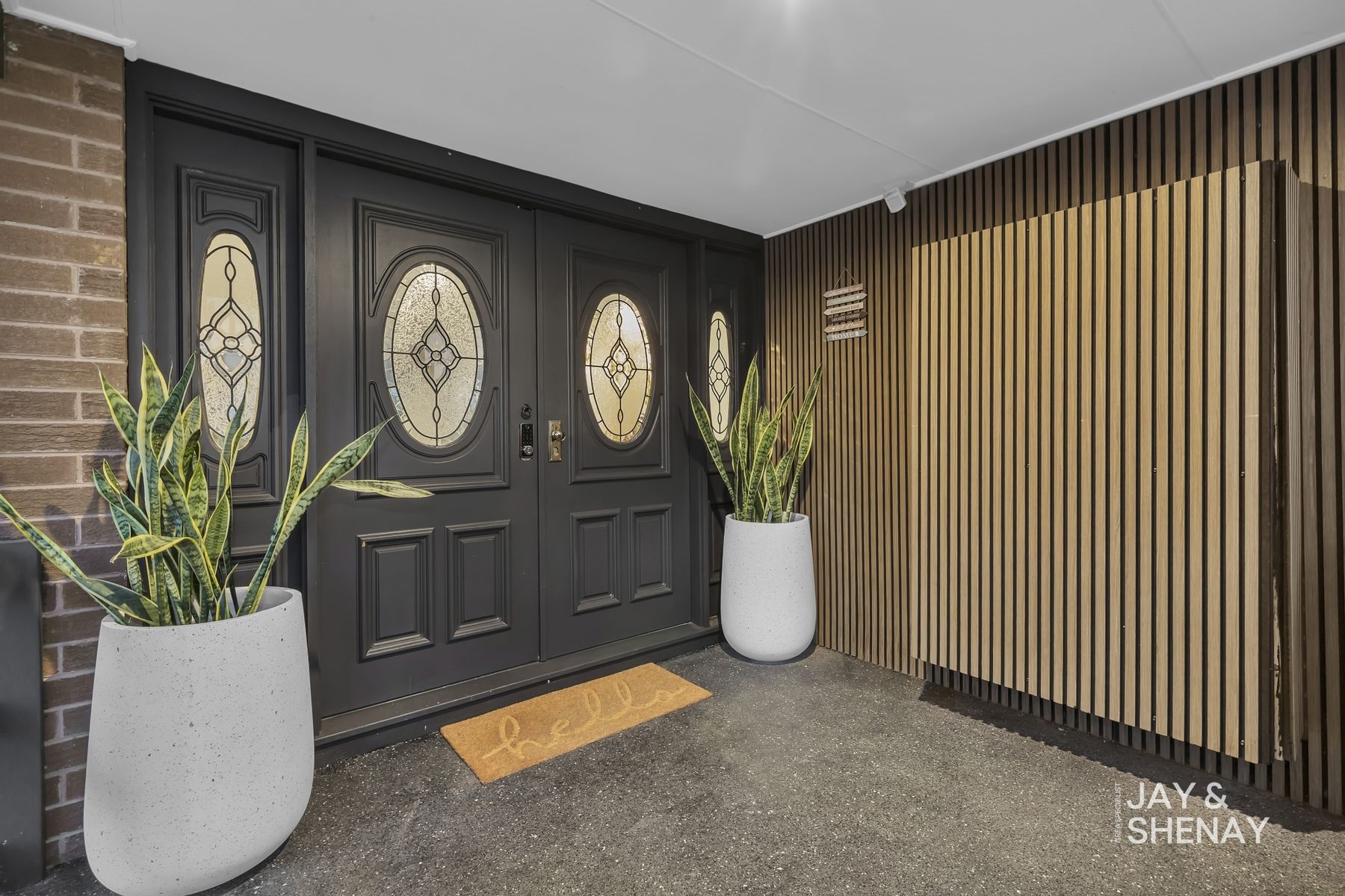 17 William Perry Close, Endeavour Hills VIC 3802, Endeavour Hills - Thumbnail 2