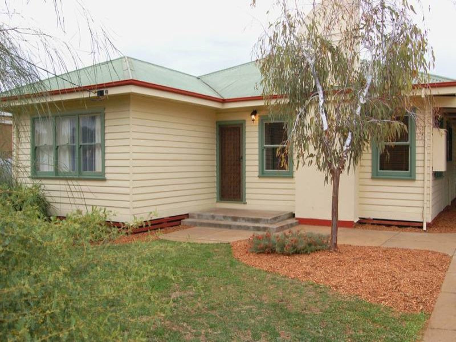 188 Thirteenth Street, Mildura - Thumbnail 2
