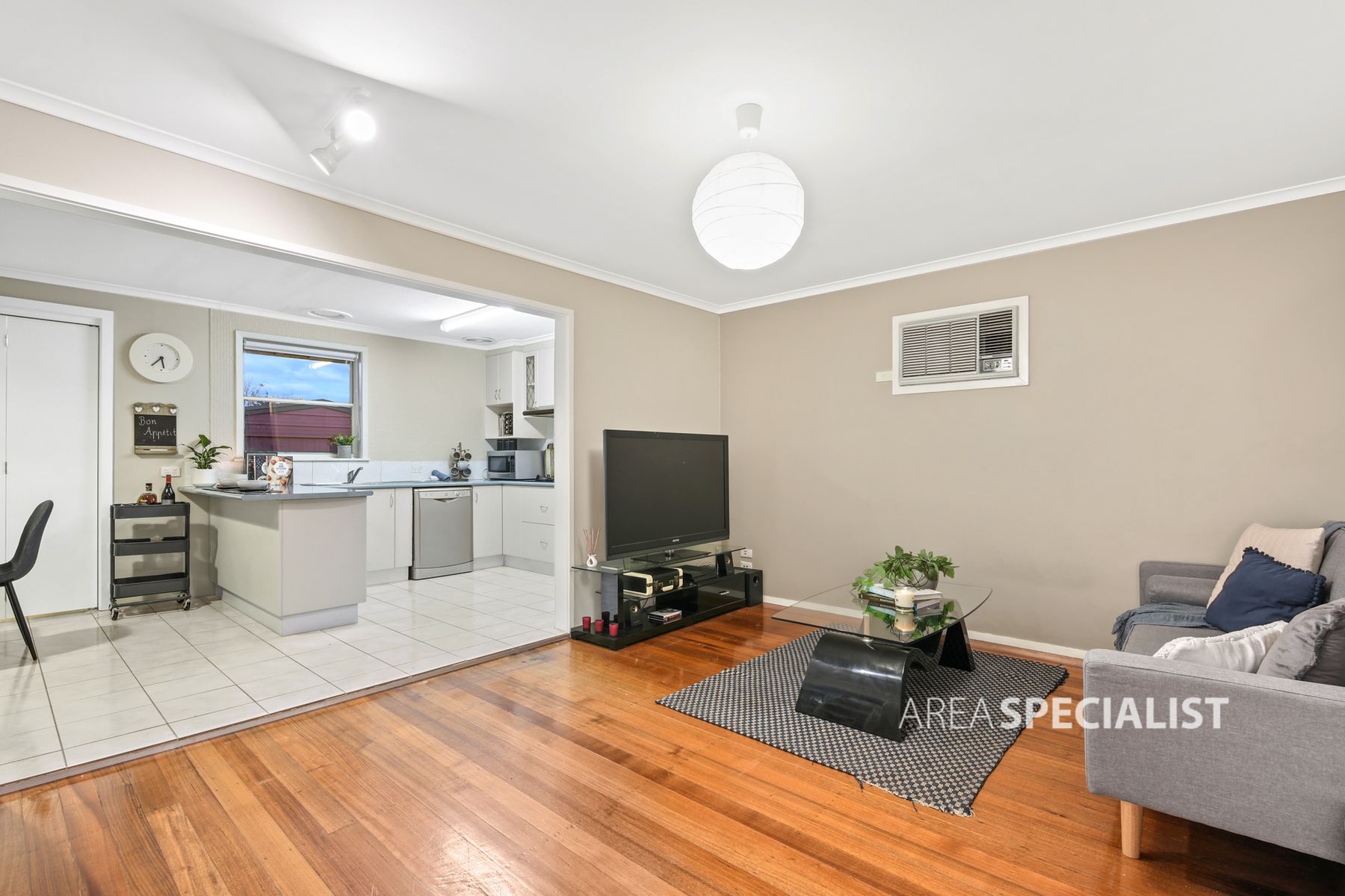 11 Haldane St Web 6