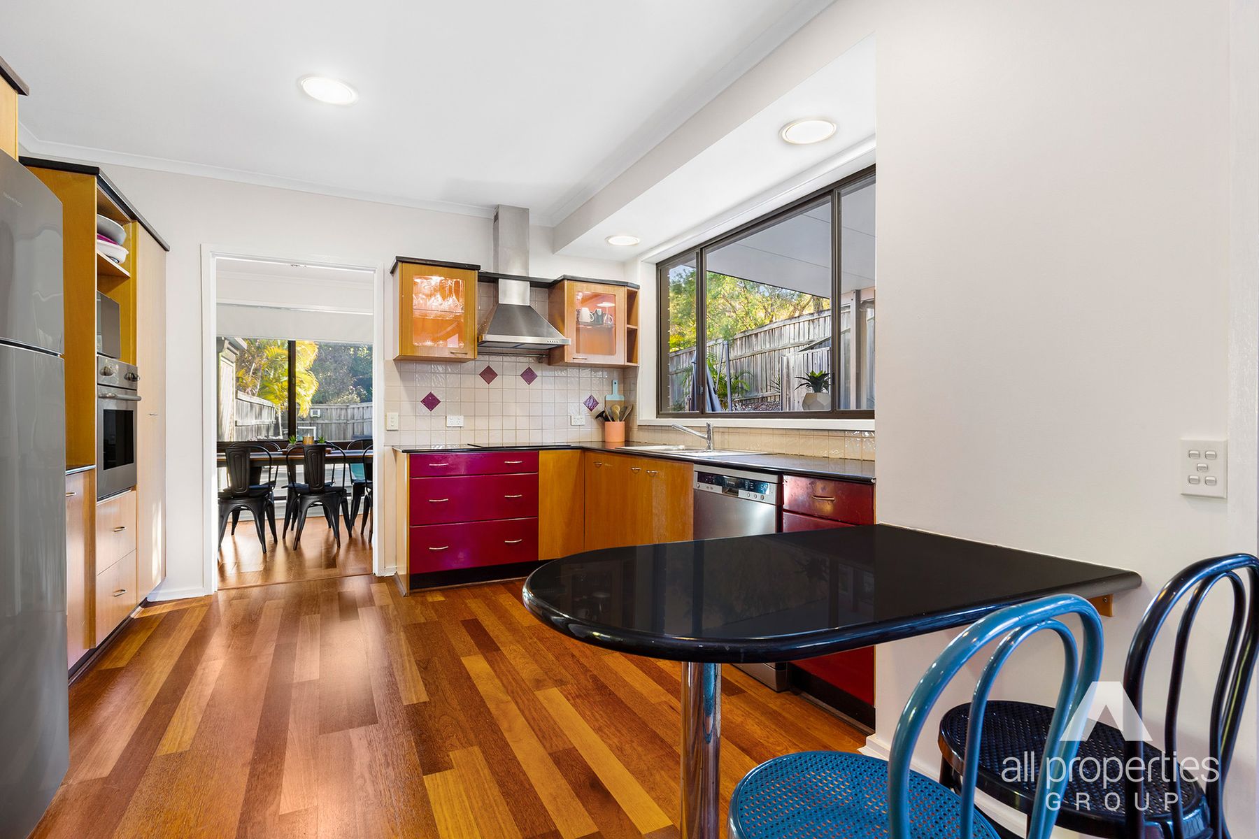 30 Bradley Street, Springwood QLD 4127, Springwood - Thumbnail 2