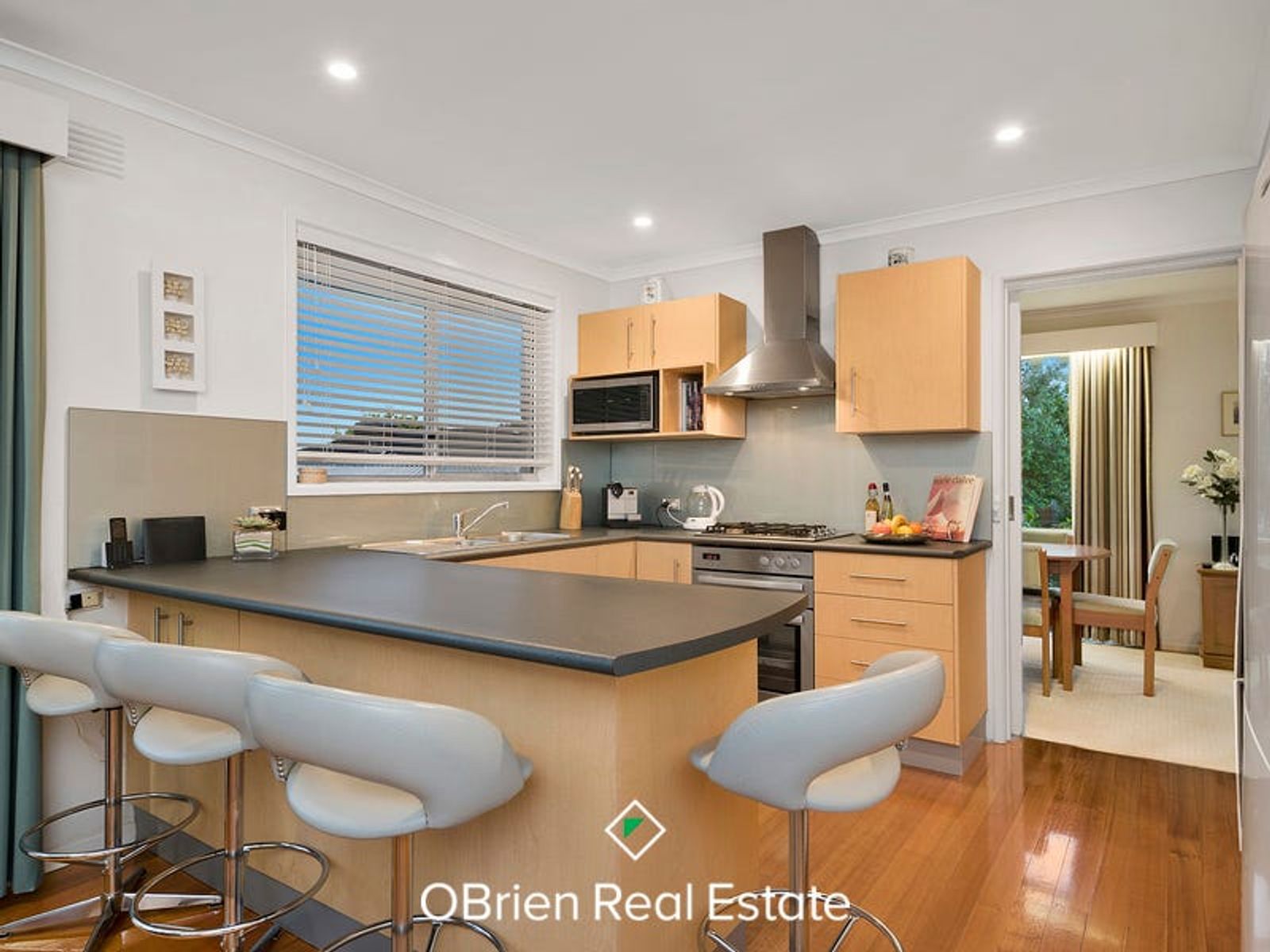 4 Cassia Court, Endeavour Hills, VIC 3802, Endeavour Hills - Thumbnail 2