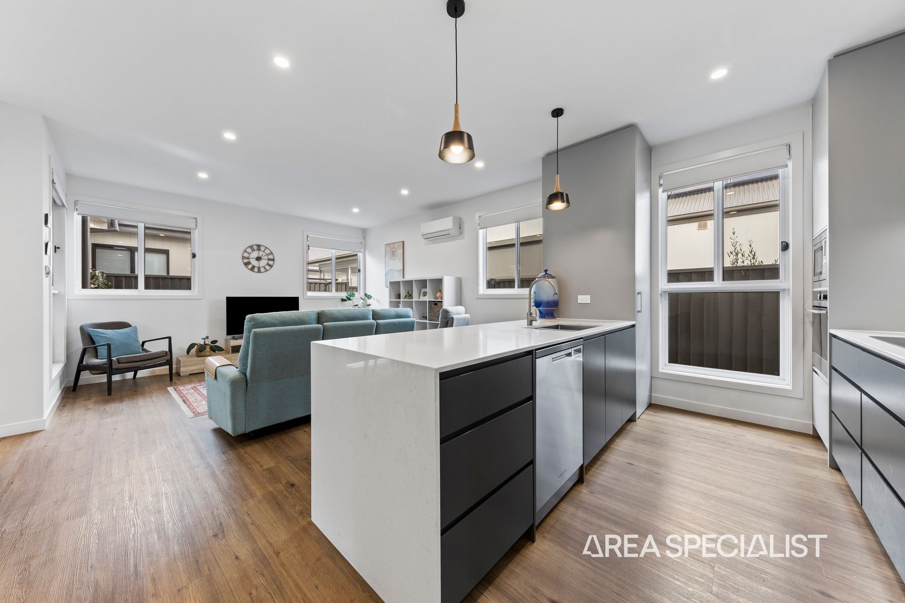 24 Santa Cruz Way, Berwick, Berwick - Thumbnail 4