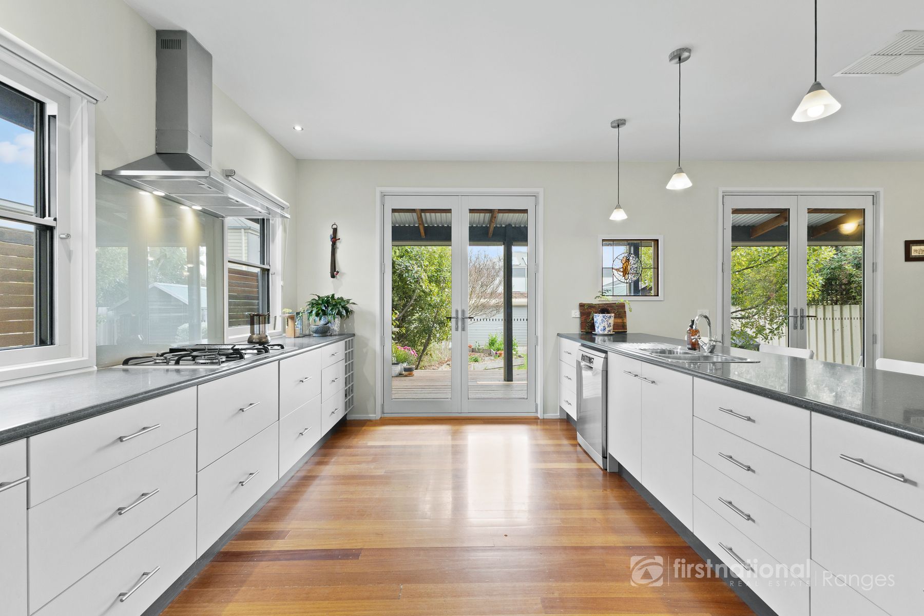 33 Cassels Road, Brunswick VIC 3056, Brunswick - Thumbnail 2
