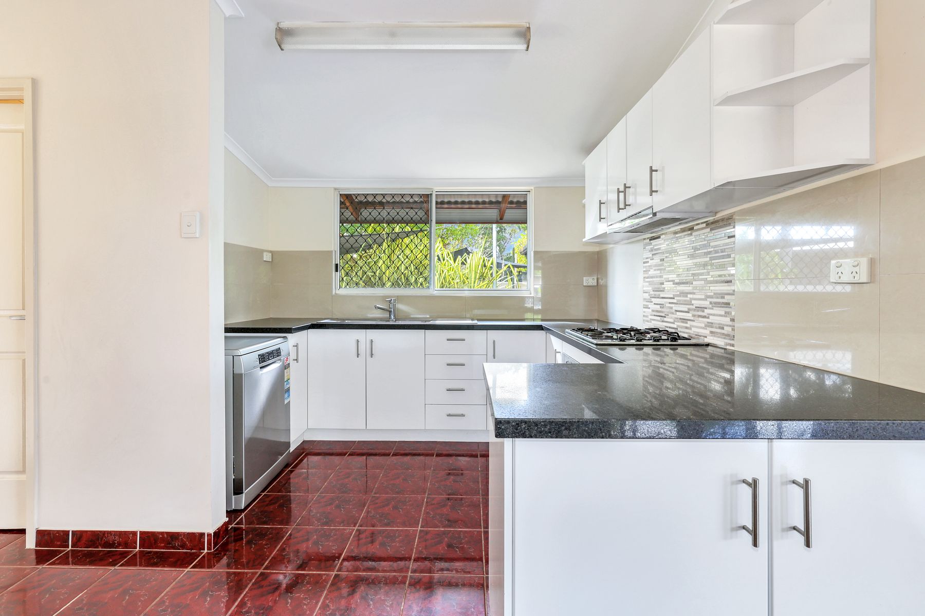 7 Callie Court, Rosebery NT 0832, Rosebery - Thumbnail 2