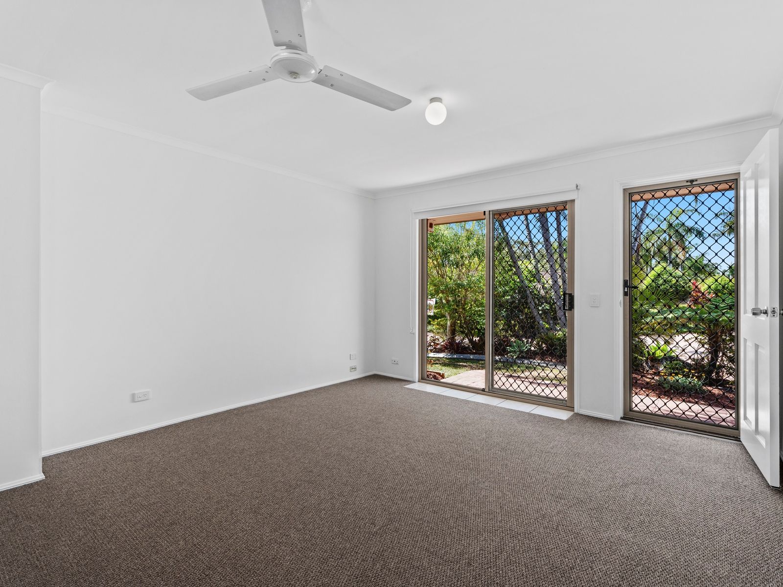 51/51 Olsen Avenue, Labrador, QLD 4215, Labrador - Thumbnail 4