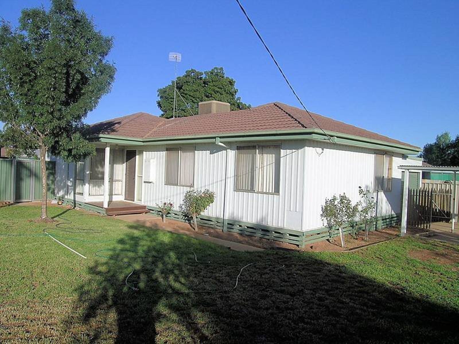20 Surgey Street