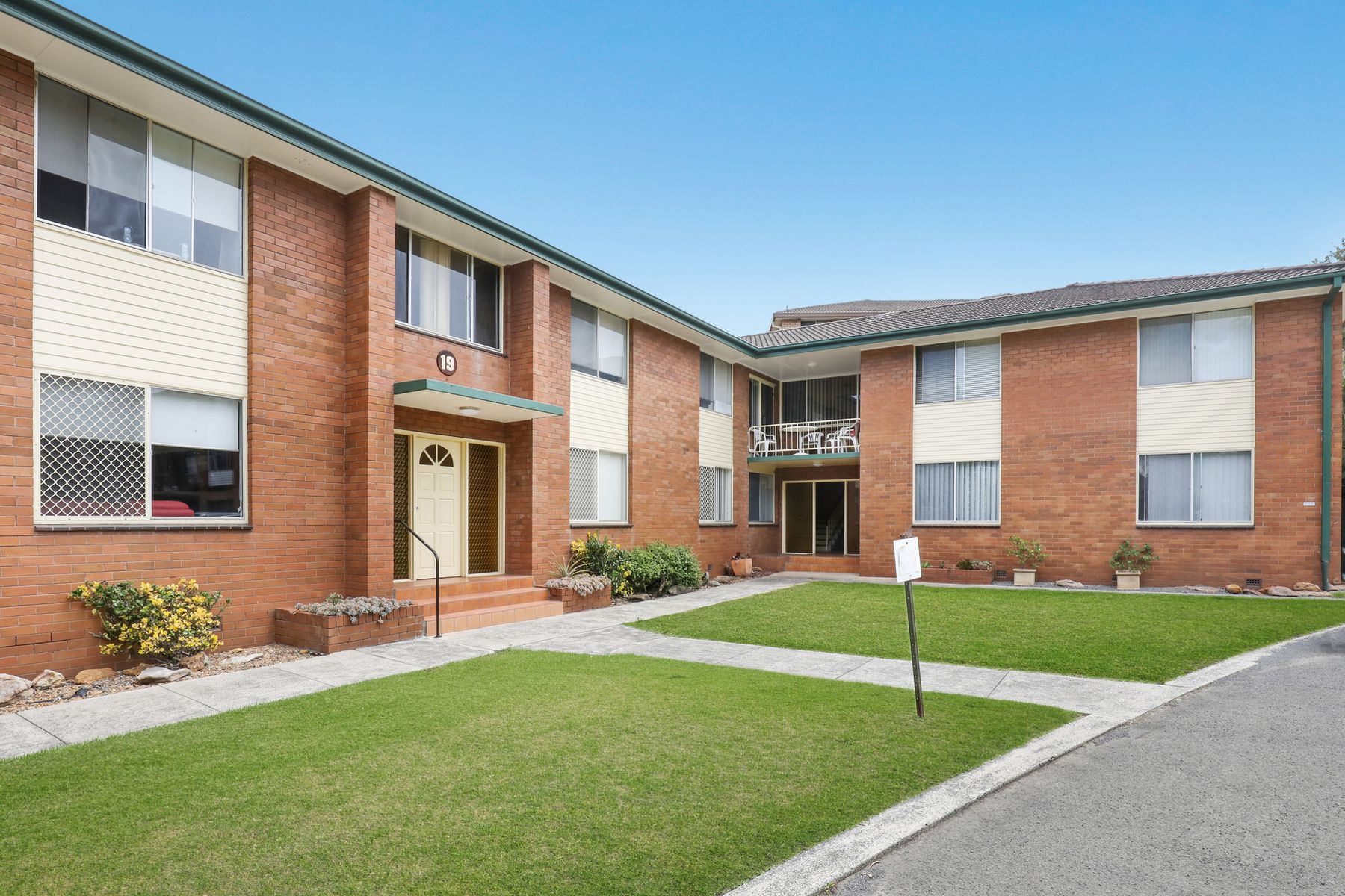 3/19 Campbell Street, Wollongong NSW 2500, Wollongong - Image 1