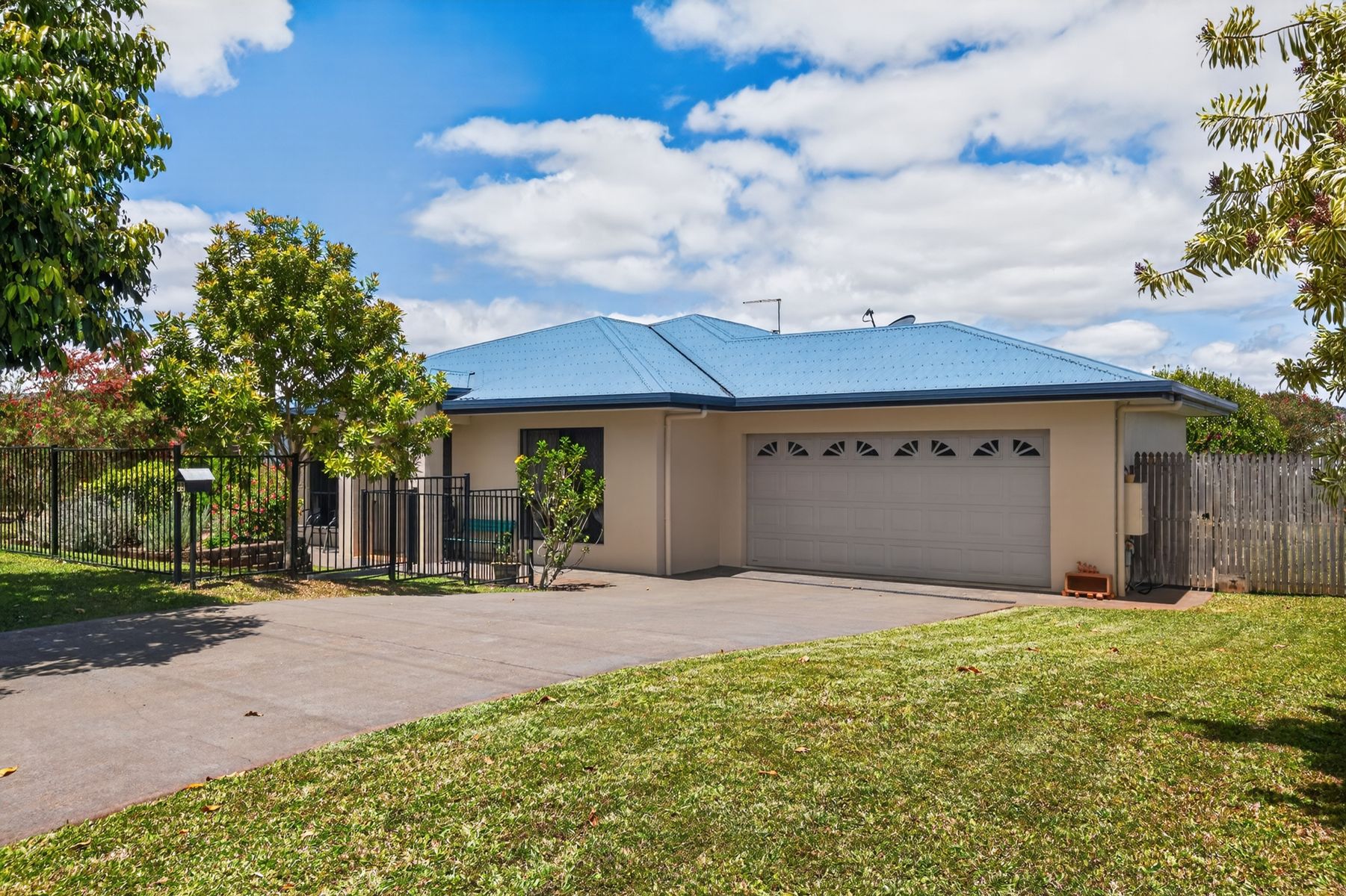 33 Williams Avenue, Yungaburra - Image 1