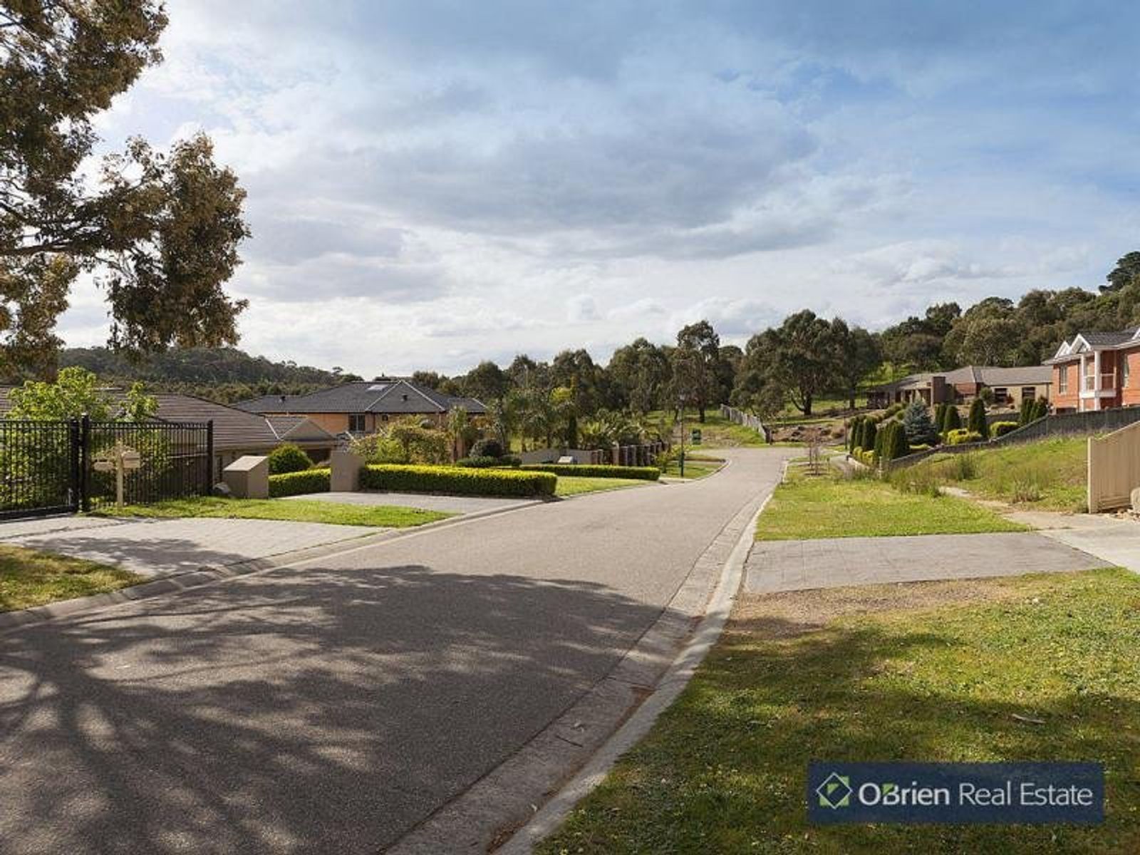 8 Hill Edge Court, Lysterfield South, VIC 3156, Lysterfield South - Thumbnail 4