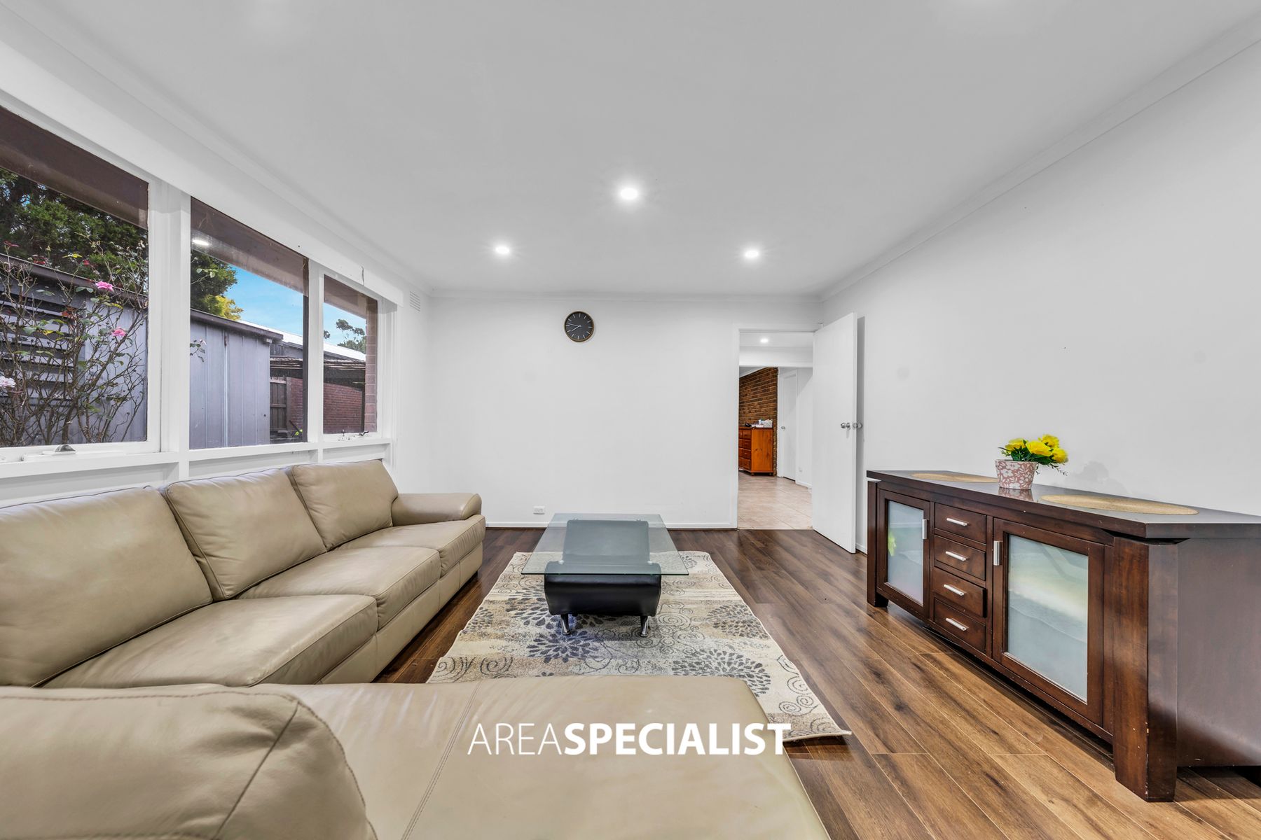 27 Dunbar Avenue, Cranbourne, VIC 3977, Cranbourne - Thumbnail 3