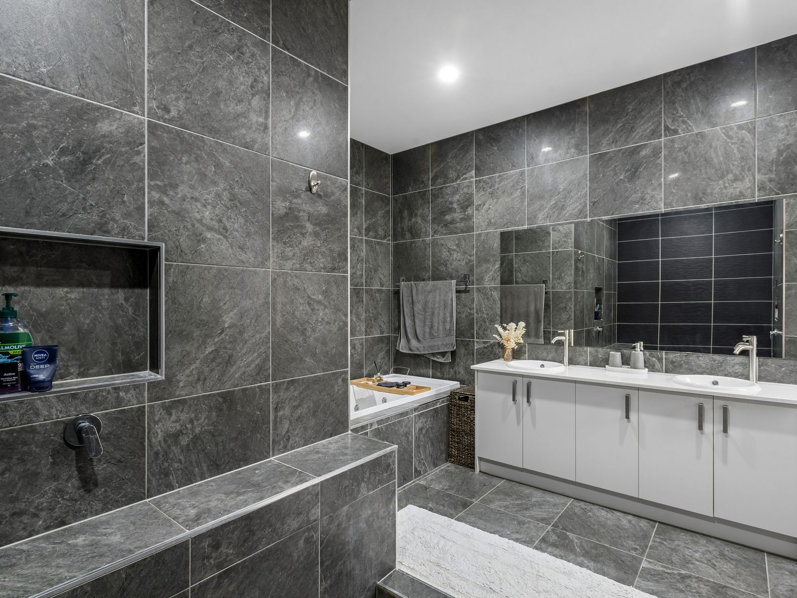 4 Darley Drive, Darley VIC 3340, Darley - Thumbnail 6