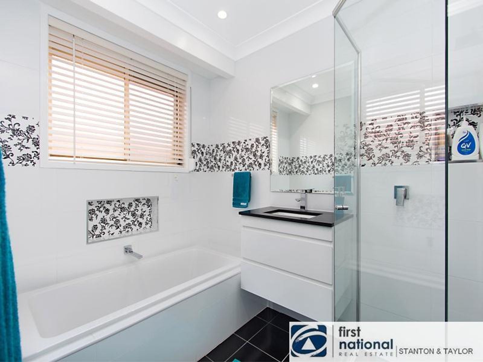 8B Raschke Street, Cambridge Park - Thumbnail 3