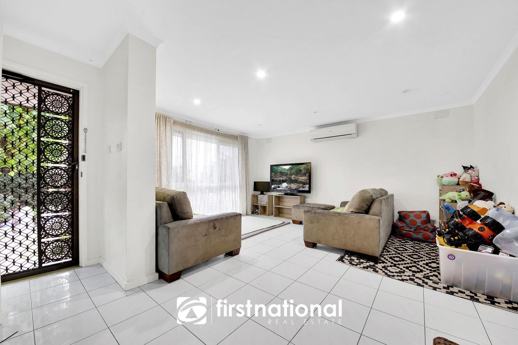 4 Heywood Grove, Endeavour Hills VIC 3802, Endeavour Hills - Thumbnail 3