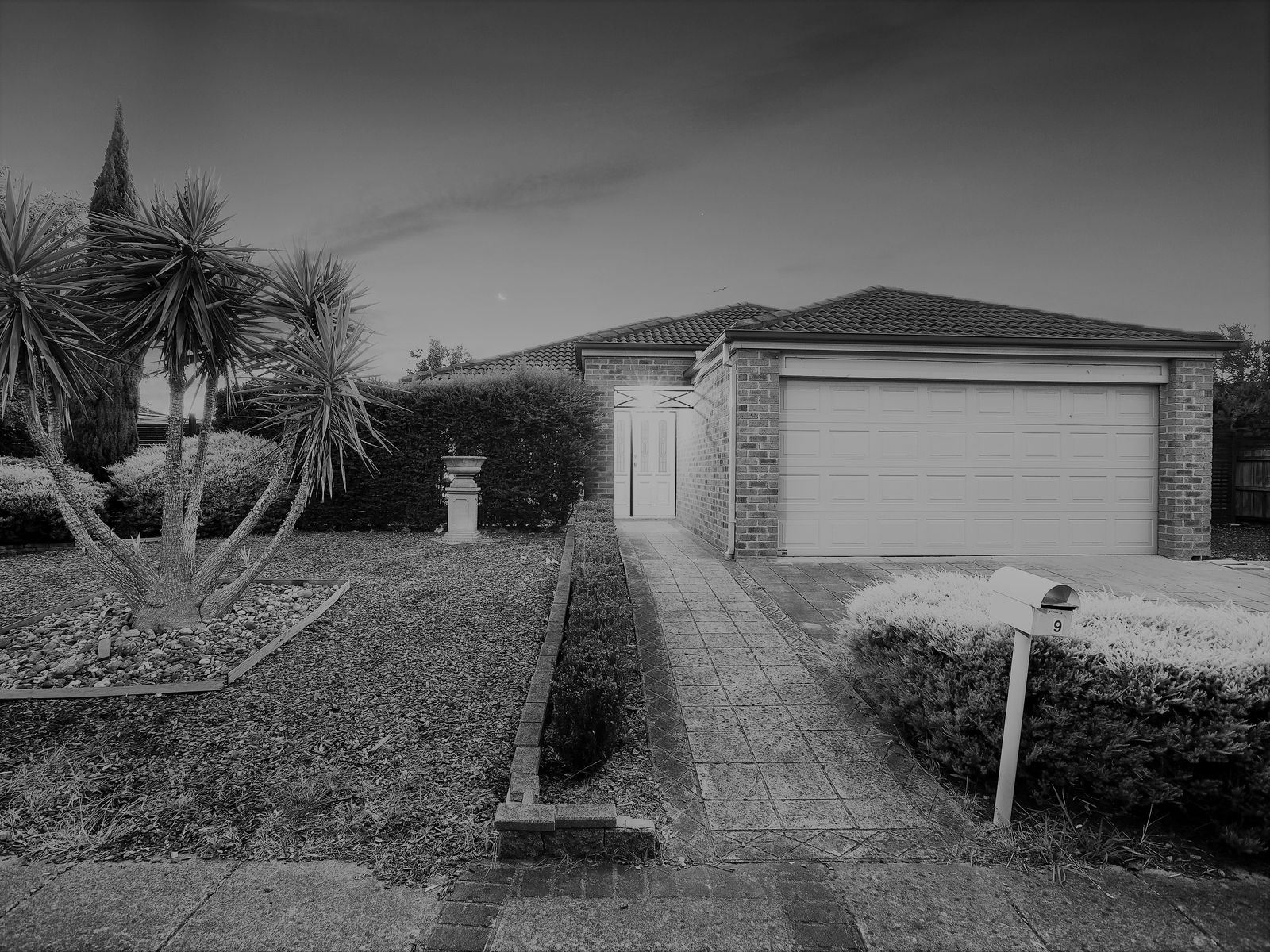9 Durack Avenue, Lynbrook - Thumbnail 3