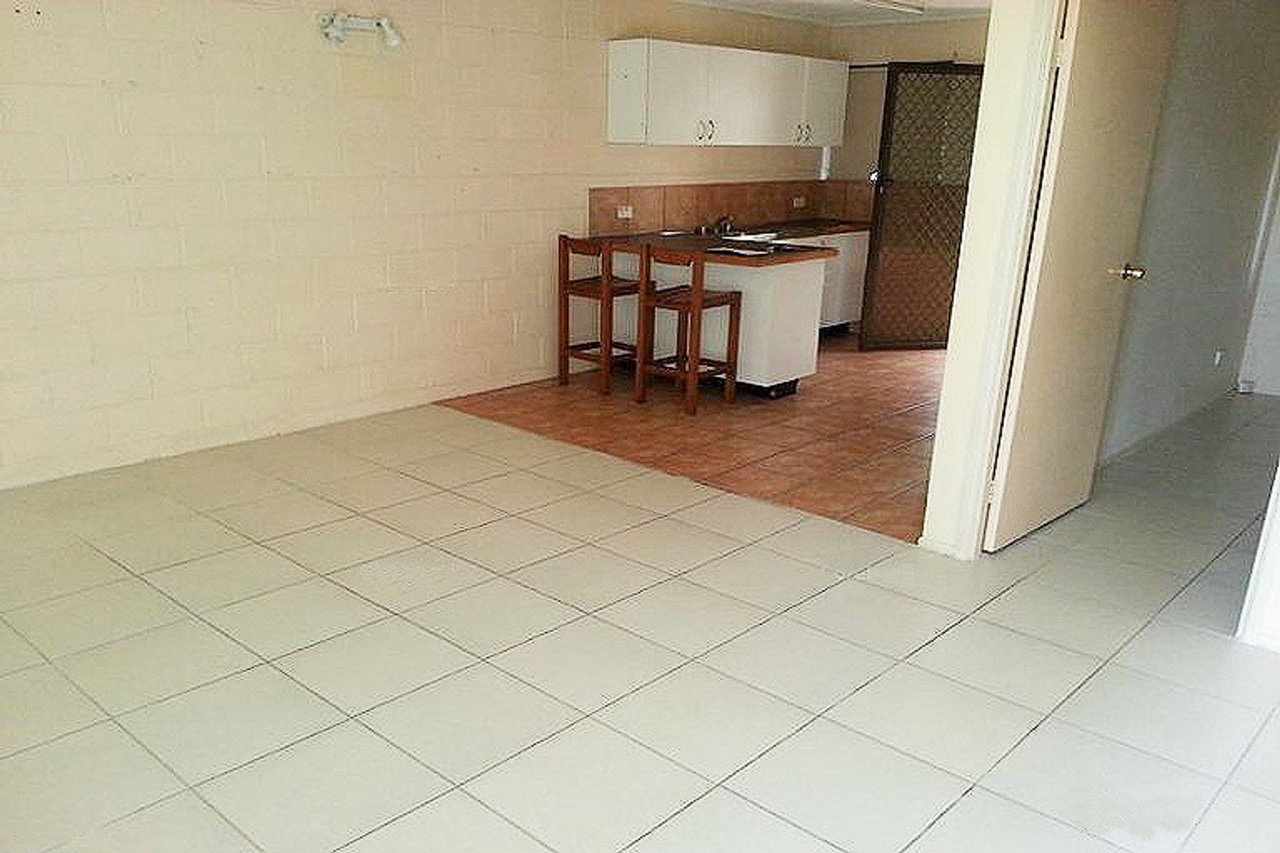 1/65 North Road, Woodridge QLD 4114, Woodridge - Thumbnail 3