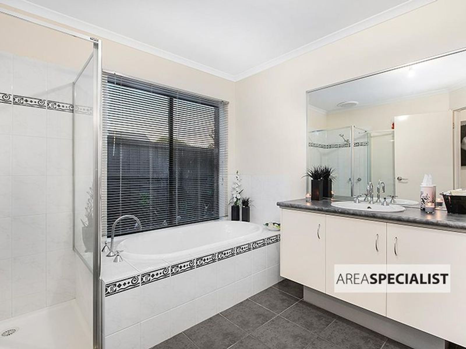 44 Springhill Drive, Cranbourne, VIC 3977, Cranbourne - Thumbnail 6