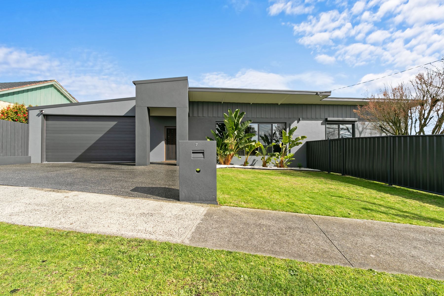 7 Torres Street, Newborough, VIC 3825, Newborough - Thumbnail 2