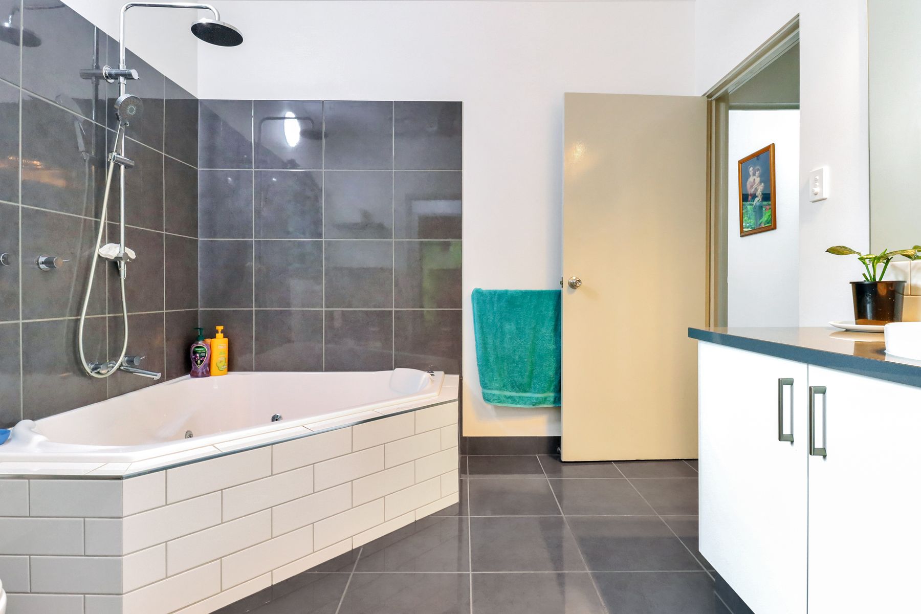 10 Stasinowsky Street, Alawa, NT 0810, Alawa - Thumbnail 8