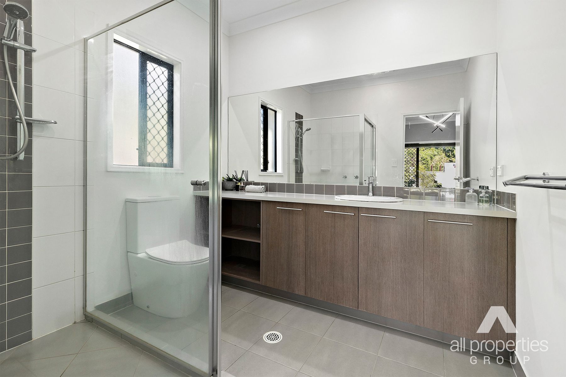16 Patricia Drive, The Gap QLD 4061, The Gap - Thumbnail 3