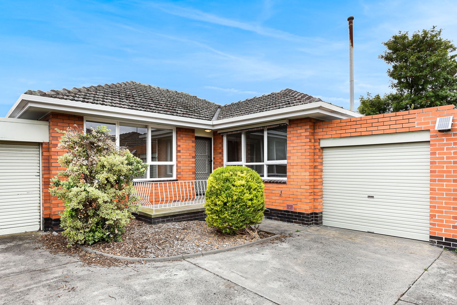 3/13, Springvale - Thumbnail 2