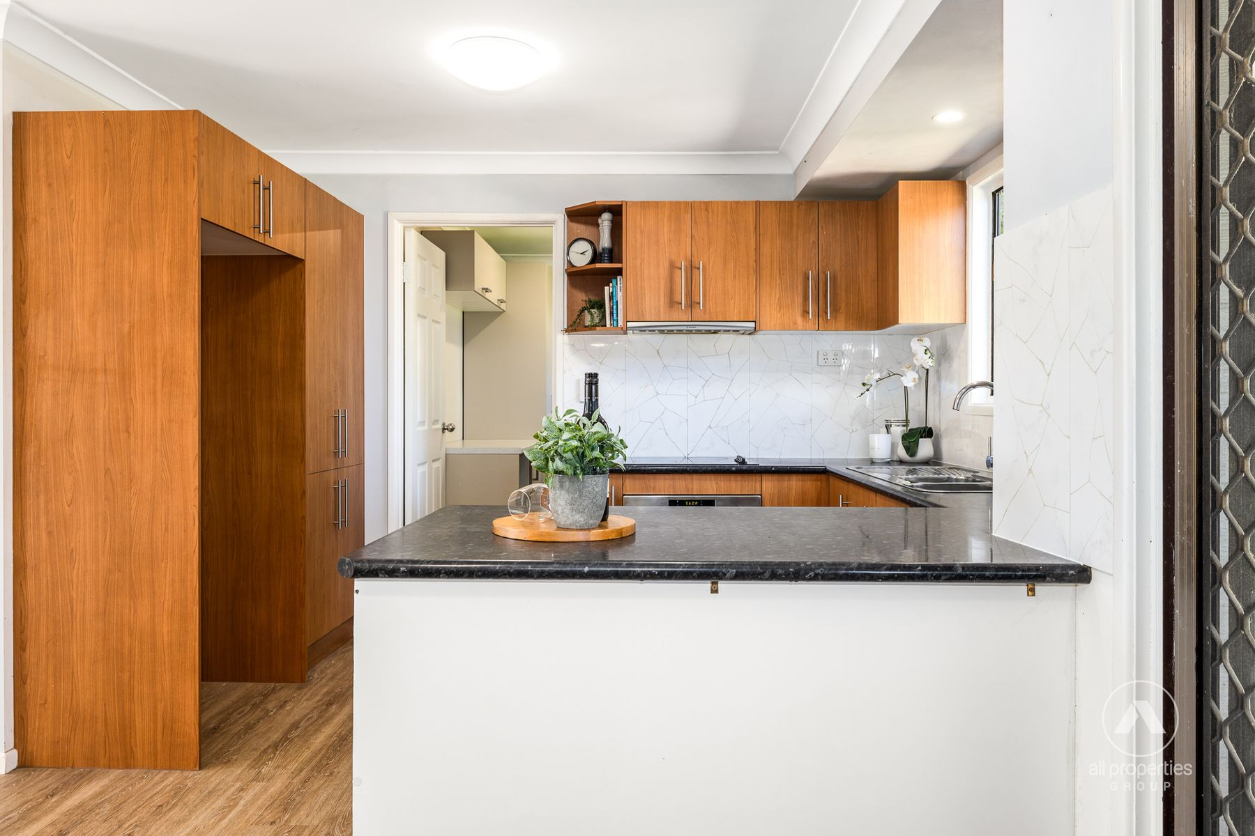24 Augusta Street, Crestmead QLD 4132, Crestmead - Thumbnail 4