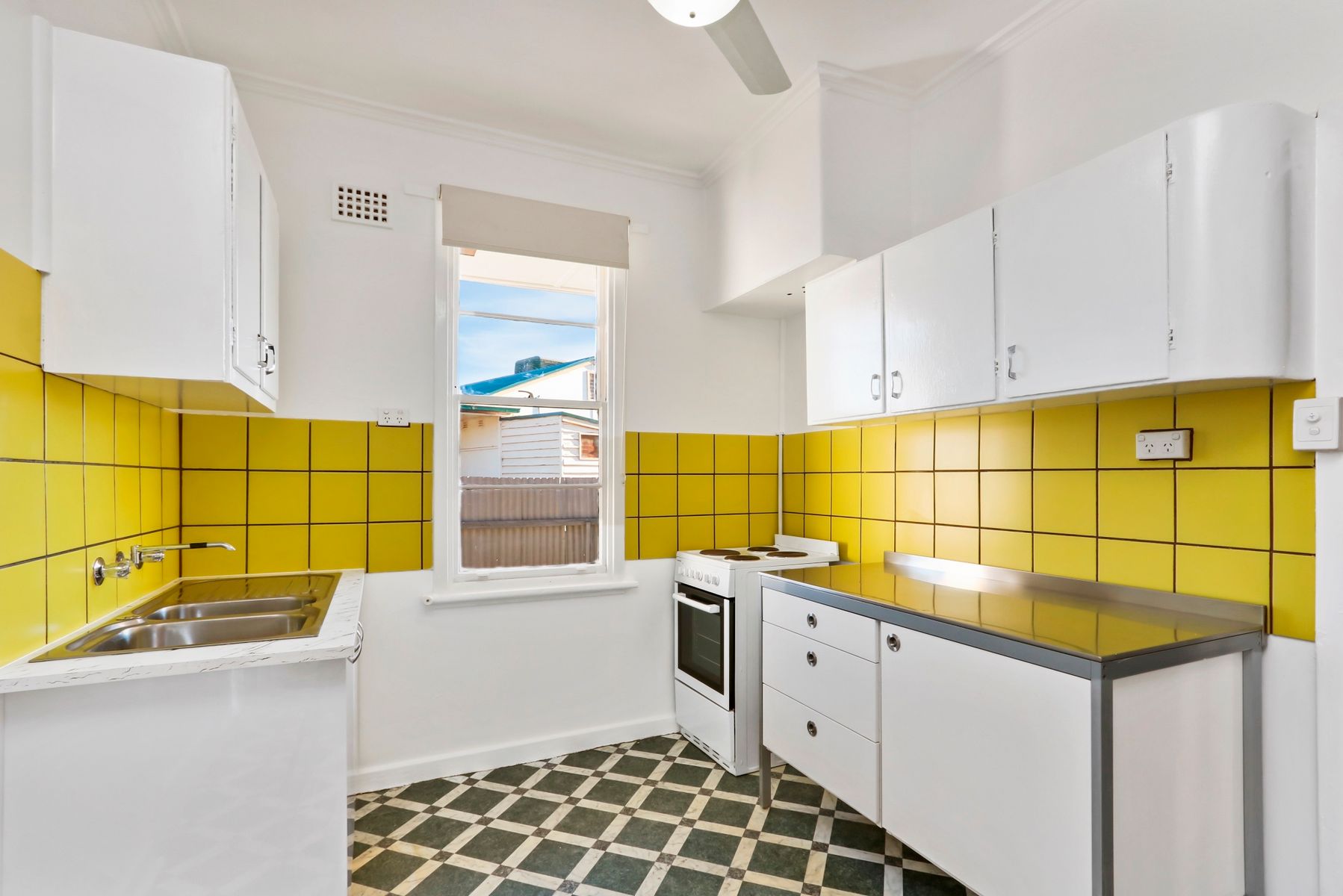 1 Lambert Place, Broken Hill NSW 2880, Broken Hill - Thumbnail 2