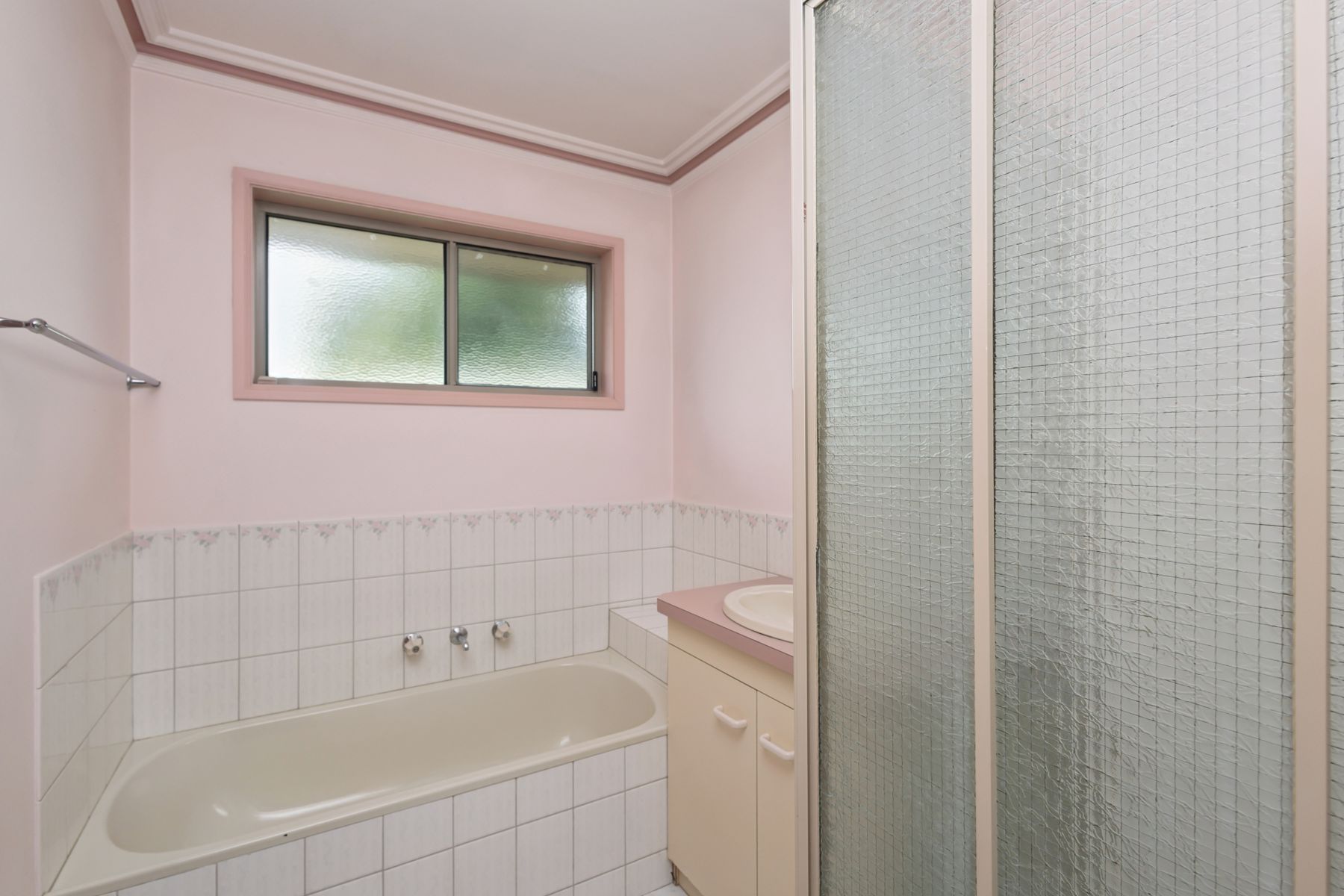 2/13 Locliff Avenue, Strathdale VIC 3550, Strathdale - Thumbnail 8