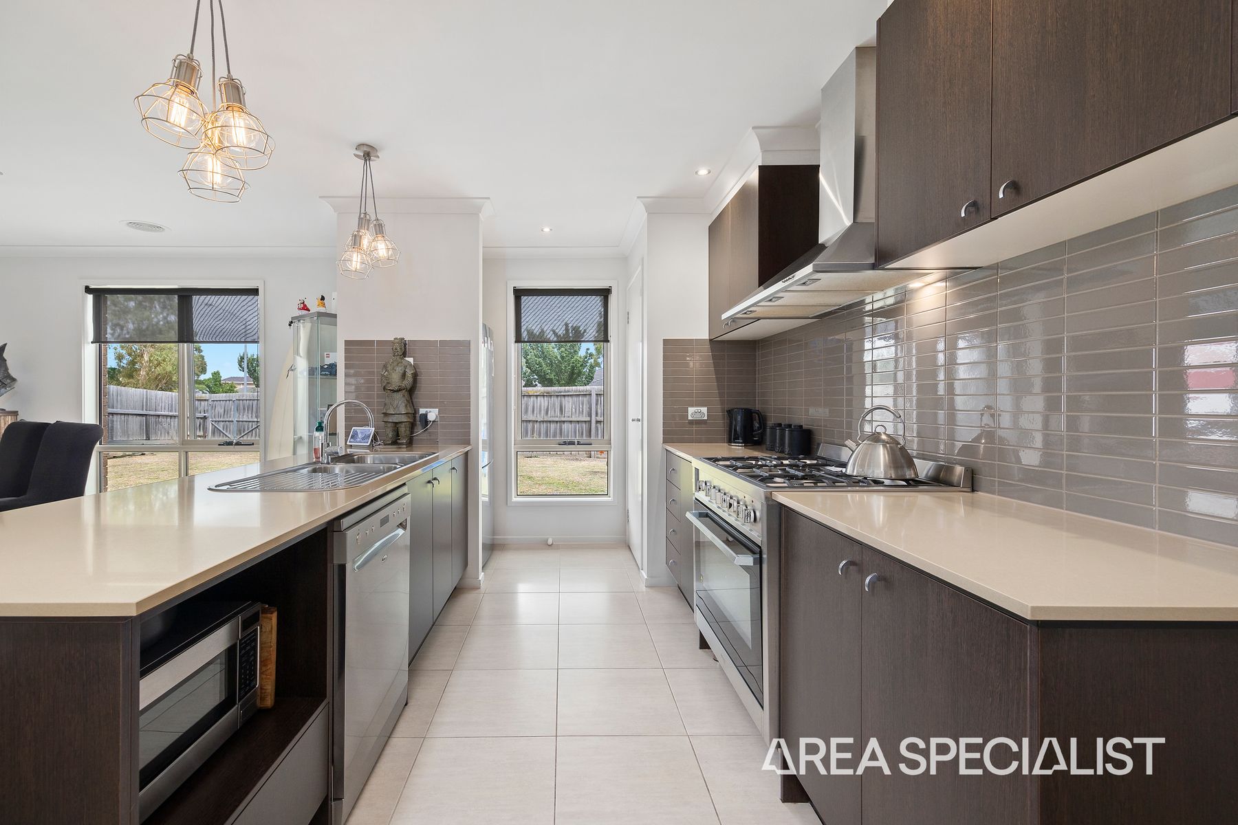 53 Belvedere Drive, Pakenham, VIC 3810, Pakenham - Thumbnail 5