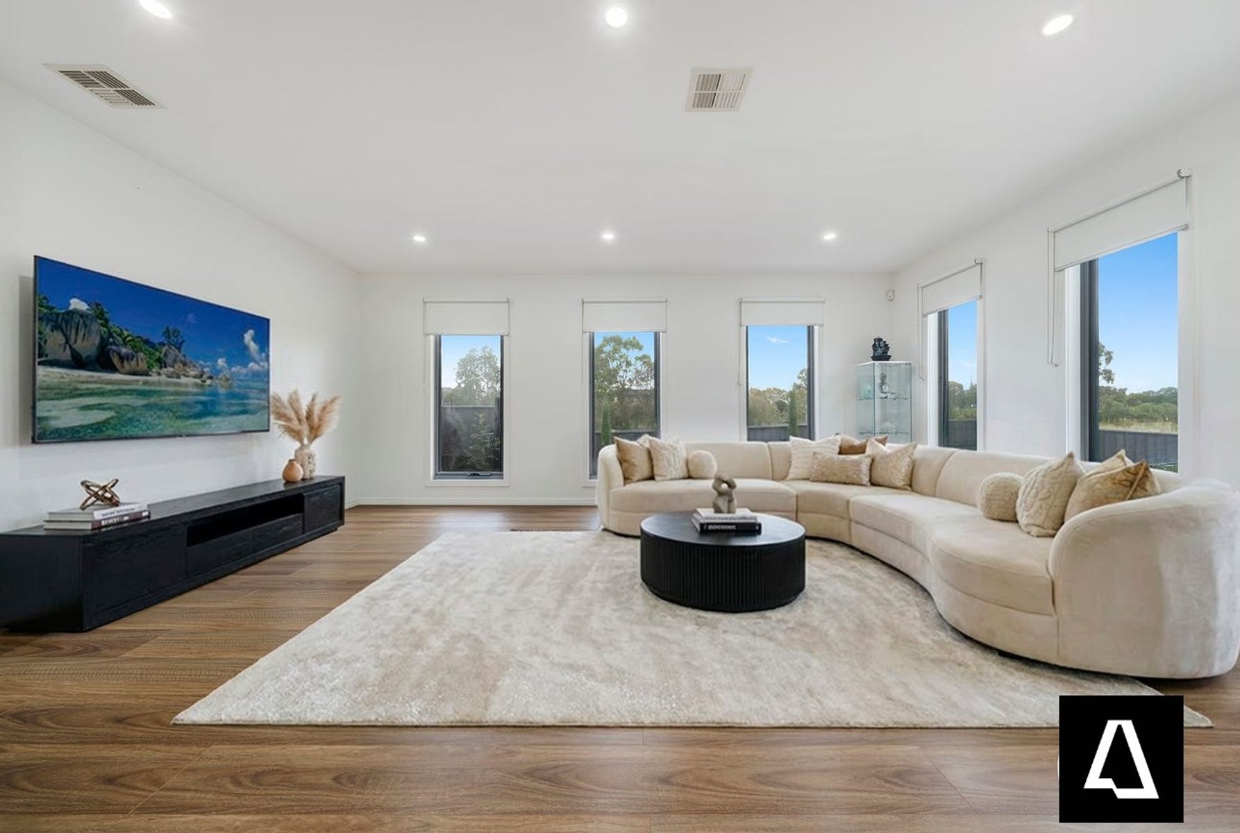 26 Damaine Circuit, Caroline Springs, Caroline Springs - Thumbnail 3