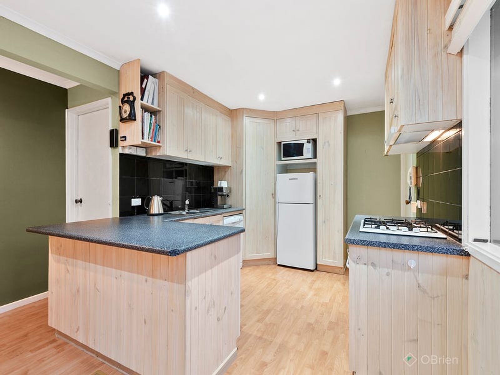 5 Melina Court, Endeavour Hills, VIC 3802, Endeavour Hills - Thumbnail 3