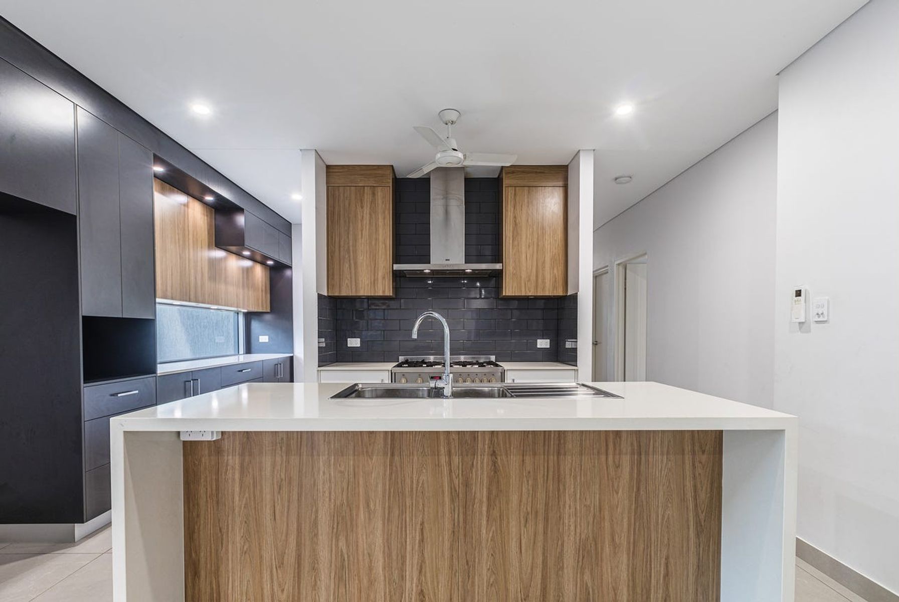 19 Whitegum Crescent, Zuccoli NT 0832, Zuccoli - Thumbnail 5