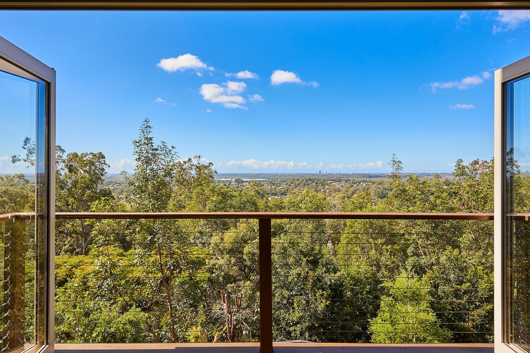 102 Tamworth Drive, Helensvale, QLD 4212, Helensvale - Thumbnail 2