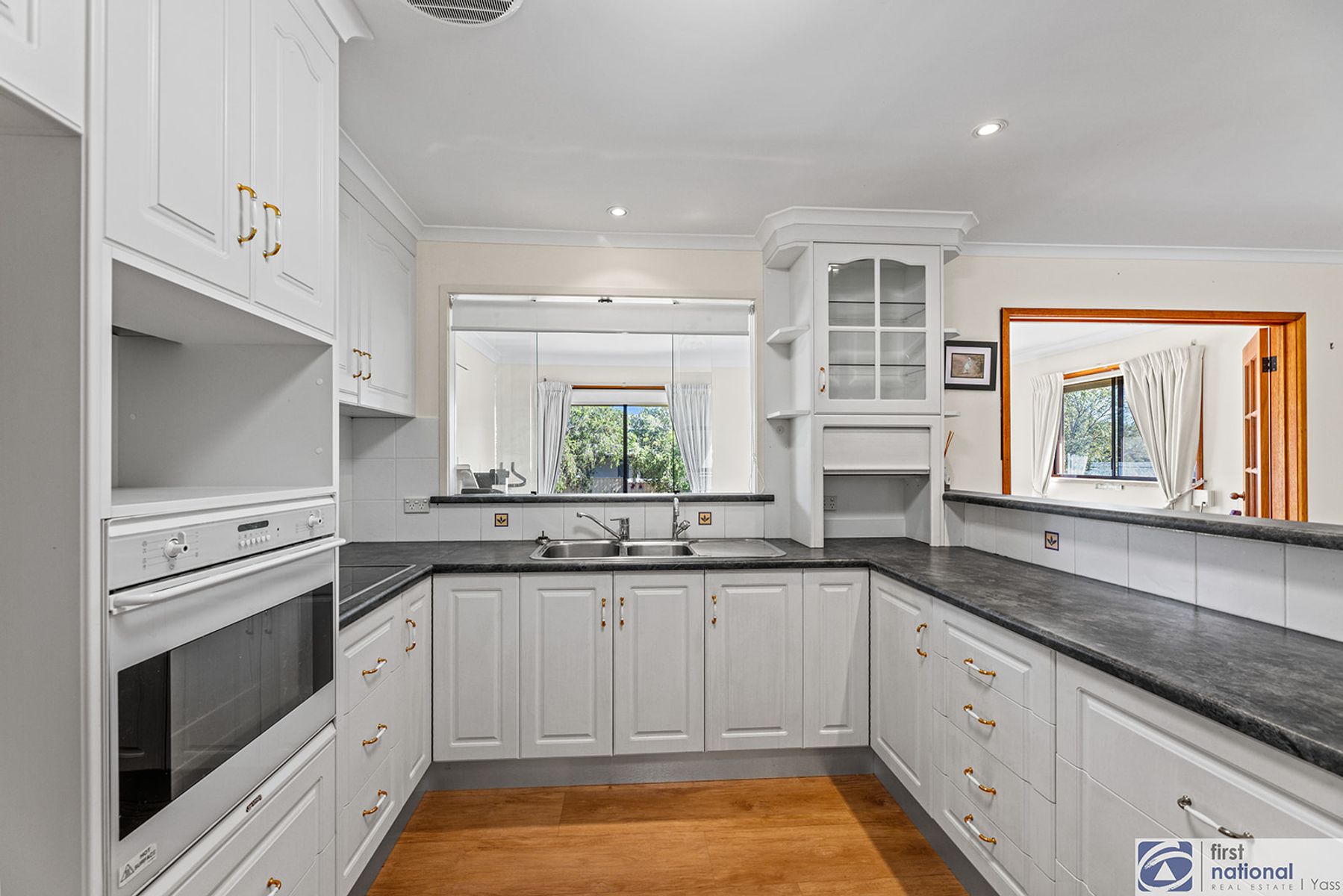 27 MacDonald st Yass 9