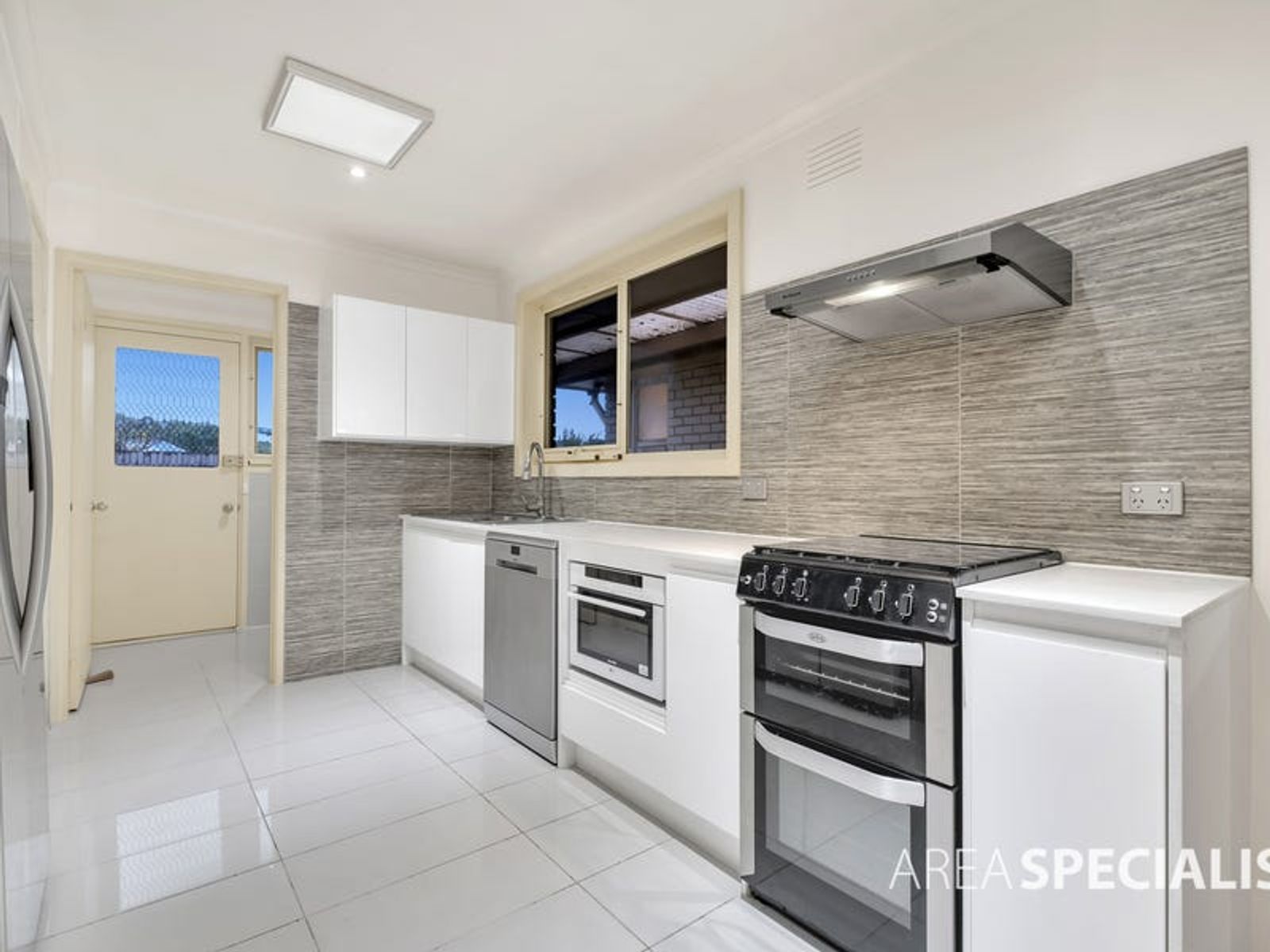 17 Garnet Court, Hampton Park, VIC 3976, Hampton Park - Thumbnail 8