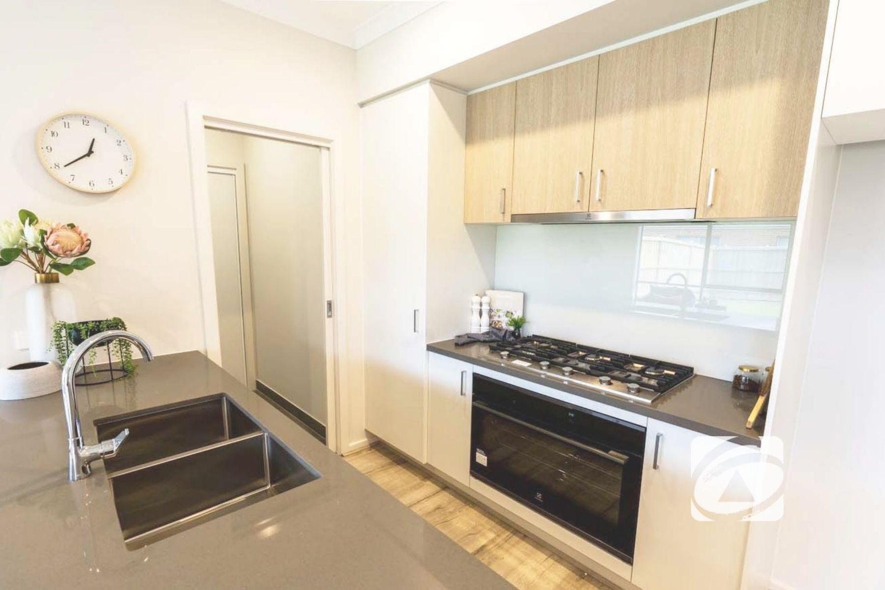 18 Mortlake Drive, Officer South VIC 3809, Officer South - Thumbnail 3
