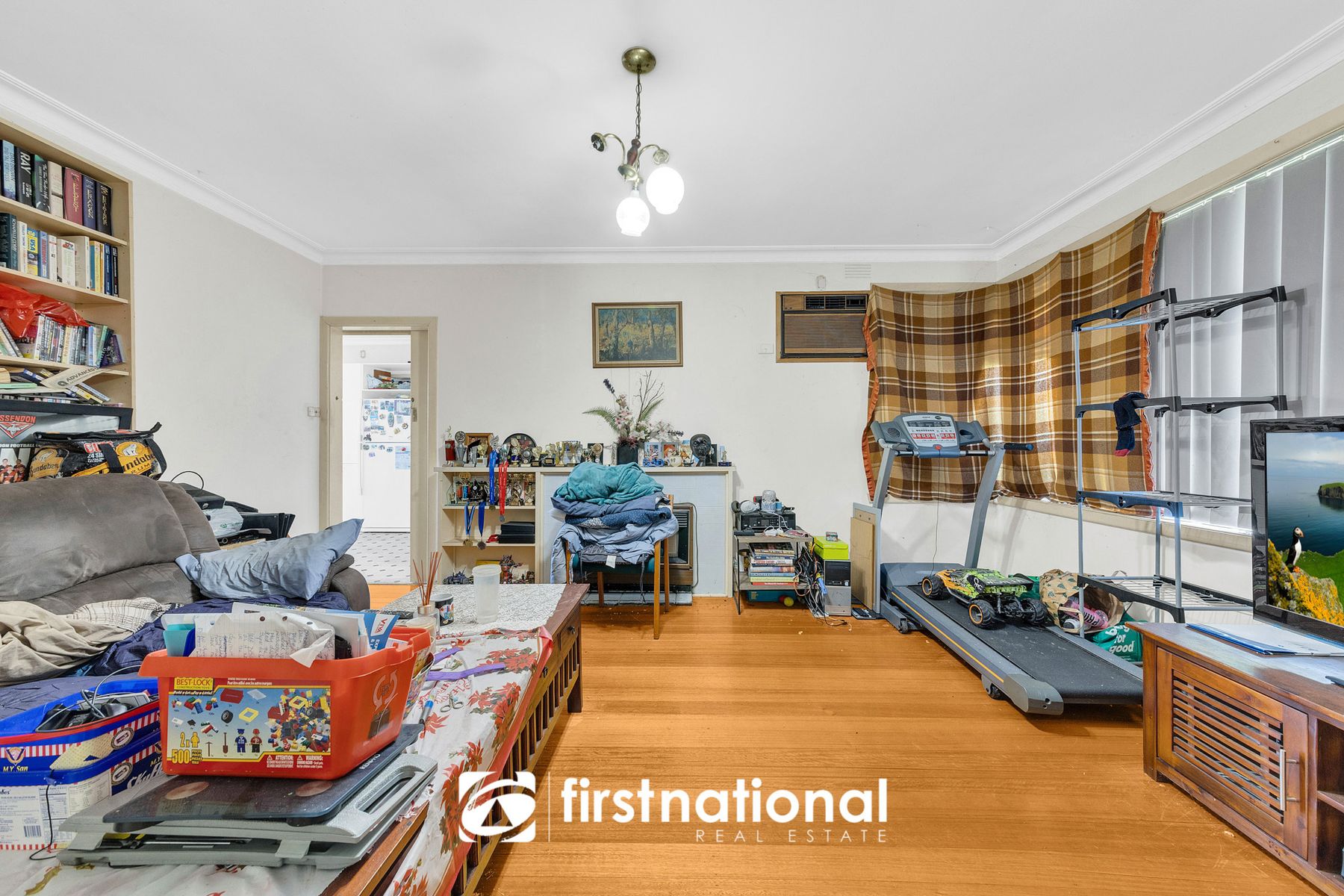 15 Kingswood Crescent, Noble Park North VIC 3174, Noble Park North - Thumbnail 2