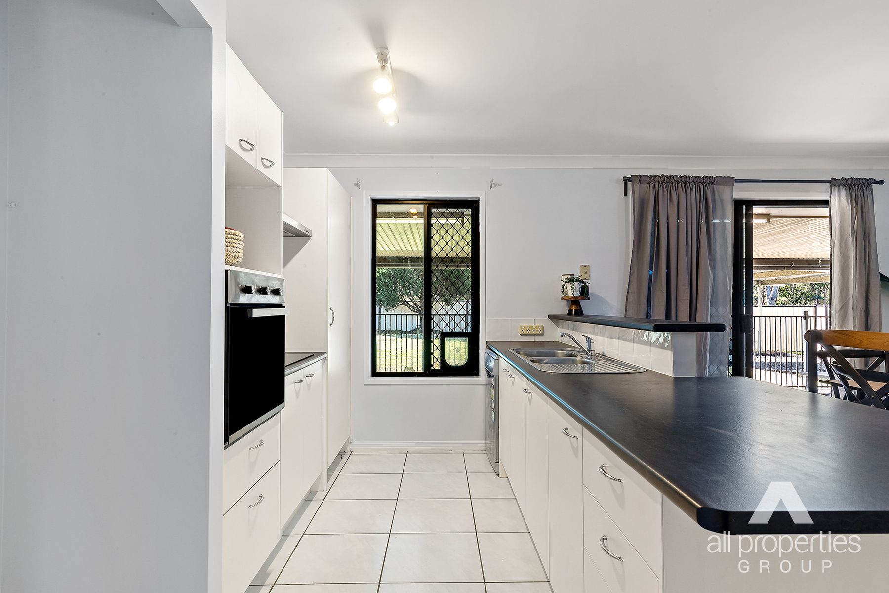 176 First Avenue, Marsden QLD 4132, Marsden - Thumbnail 3
