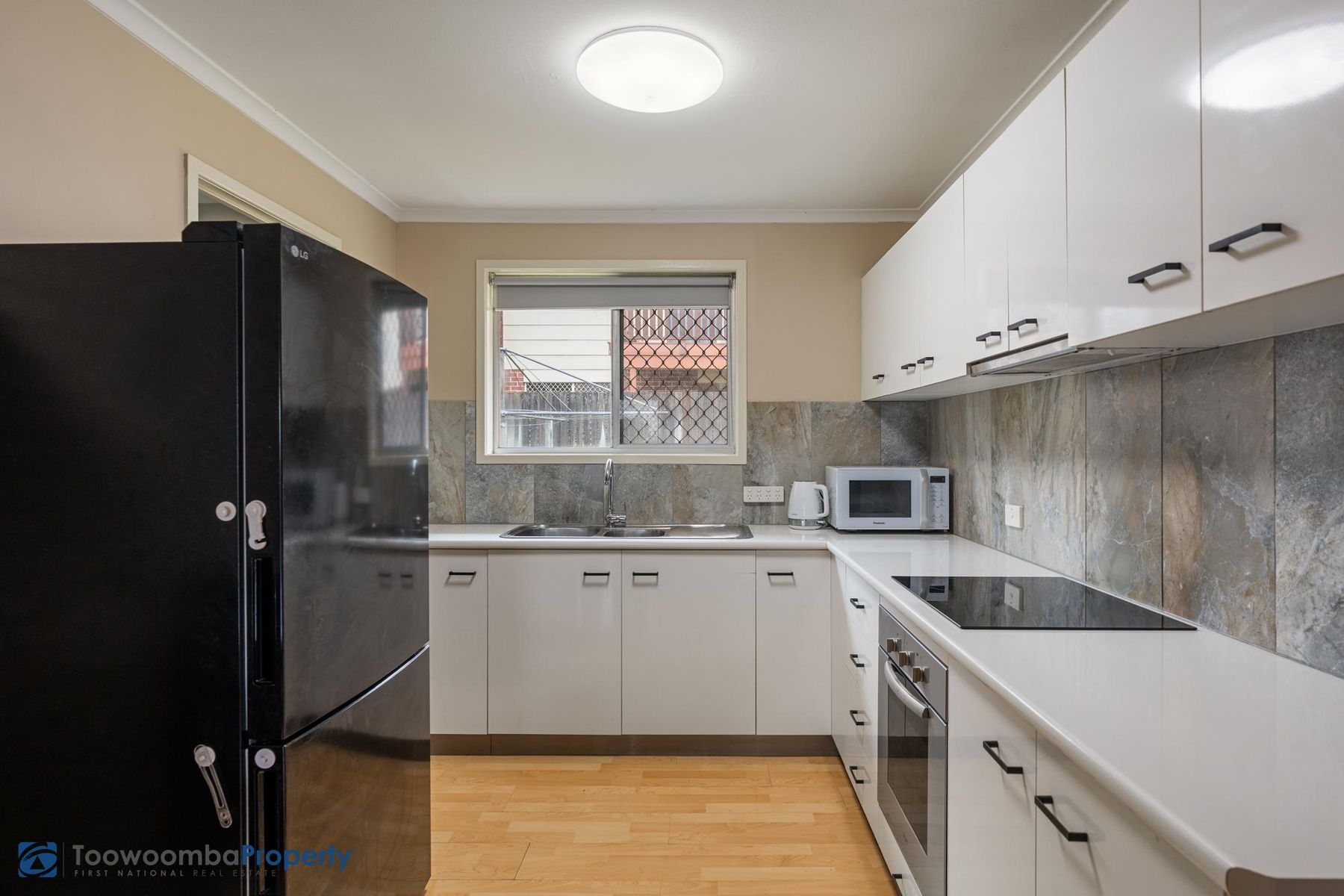 2/6 Phillip Street, East Toowoomba QLD 4350, East Toowoomba - Thumbnail 4