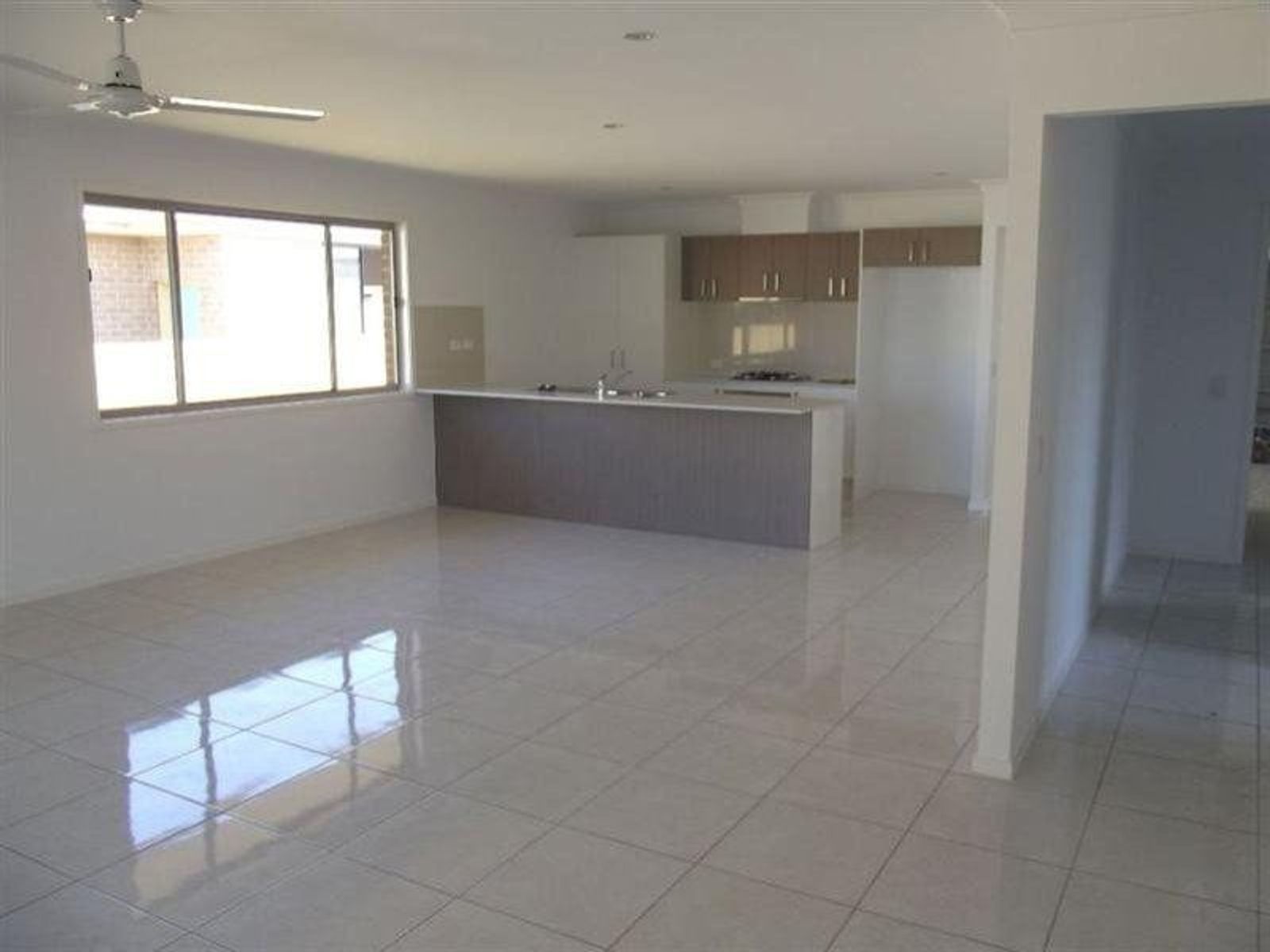 16 Burge Court, Glenella QLD 4740, Glenella - Thumbnail 2