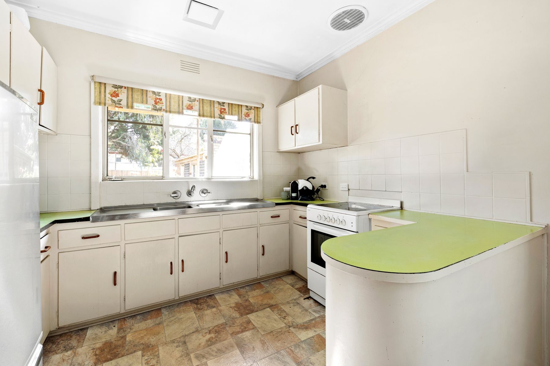 6 Edward Court, Ivanhoe VIC 3079, Ivanhoe - Thumbnail 6