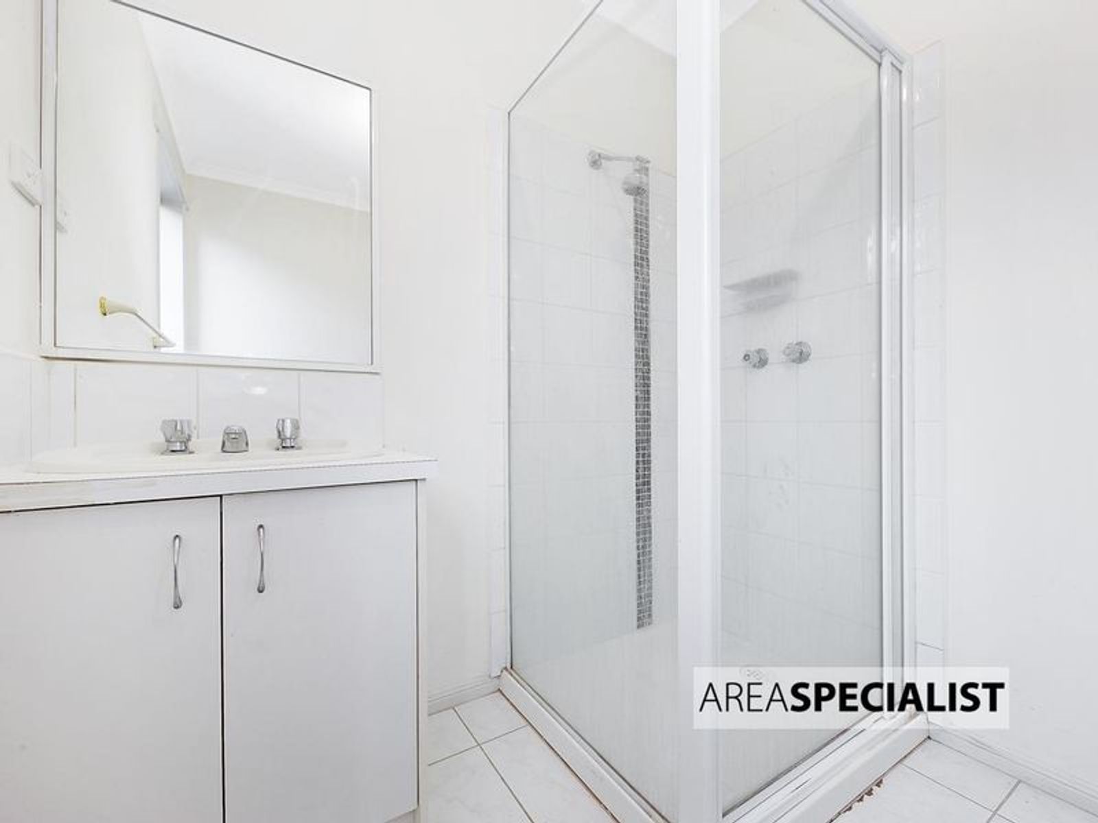 16 Nirringa Drive, Hampton Park, VIC 3976, Hampton Park - Thumbnail 7