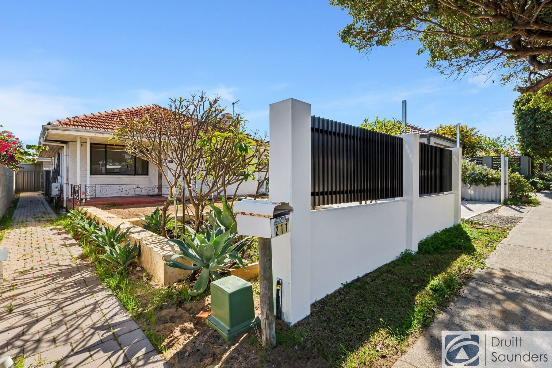 211 Flamborough Street, Doubleview WA 6018, Doubleview - Image 1
