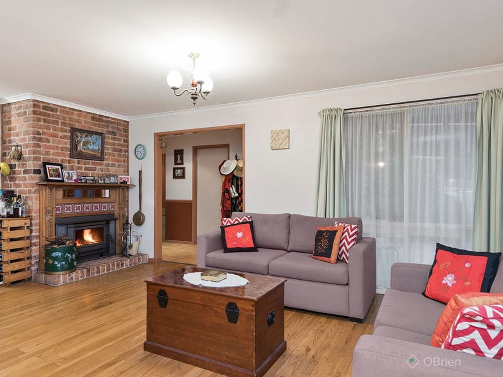 8 Aaran Close, Endeavour Hills, VIC 3802, Endeavour Hills - Thumbnail 2
