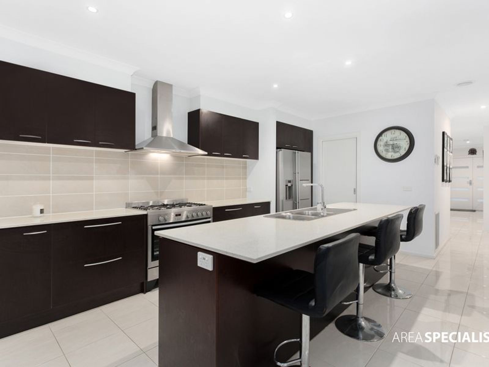 69 BURFORD WAY, Cranbourne North, VIC 3977, Cranbourne North - Thumbnail 4