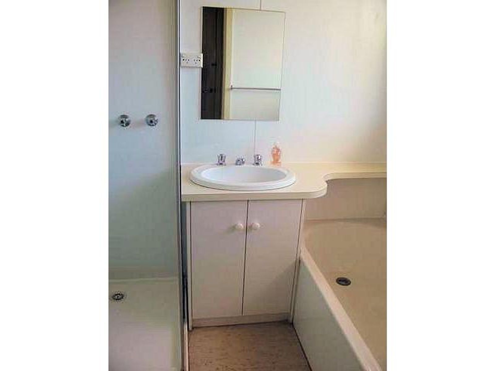 1 Loddon Avenue, Red Cliffs, VIC 3496, Red Cliffs - Thumbnail 4