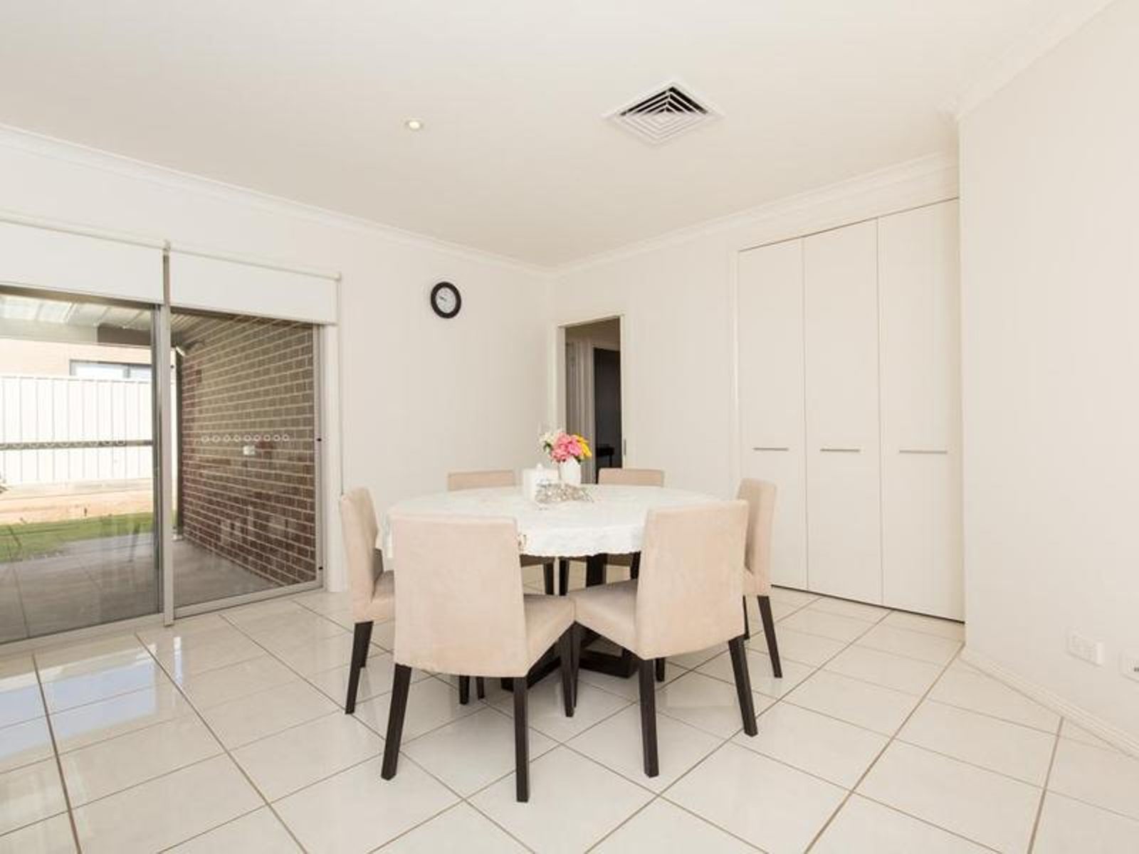 2/11 Wisteria Way, Mildura - Thumbnail 6