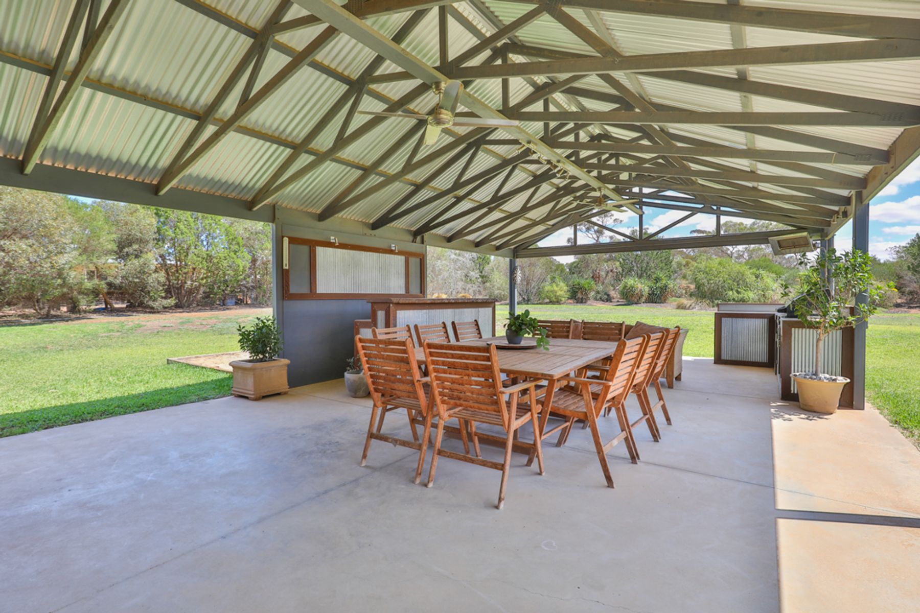 8 Bushland Rise, Koorlong - Thumbnail 2