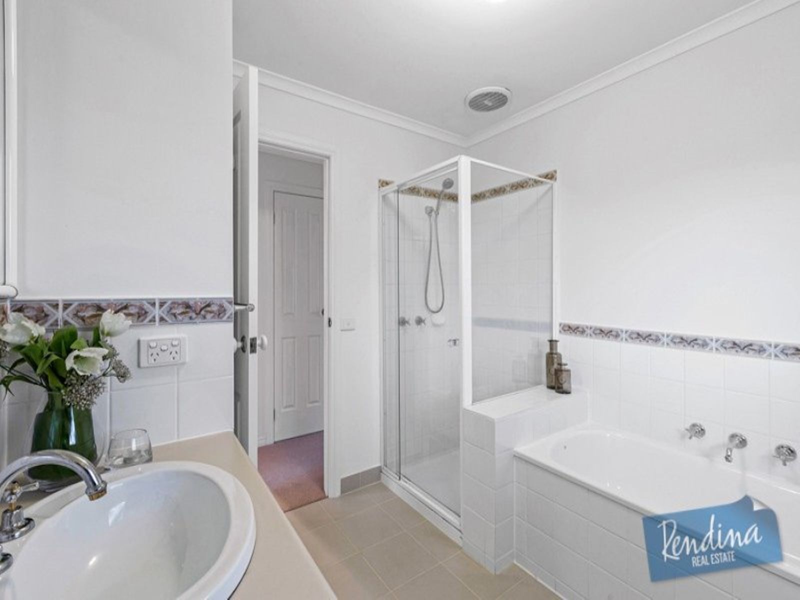 51 The Crescent, Kensington - Thumbnail 6